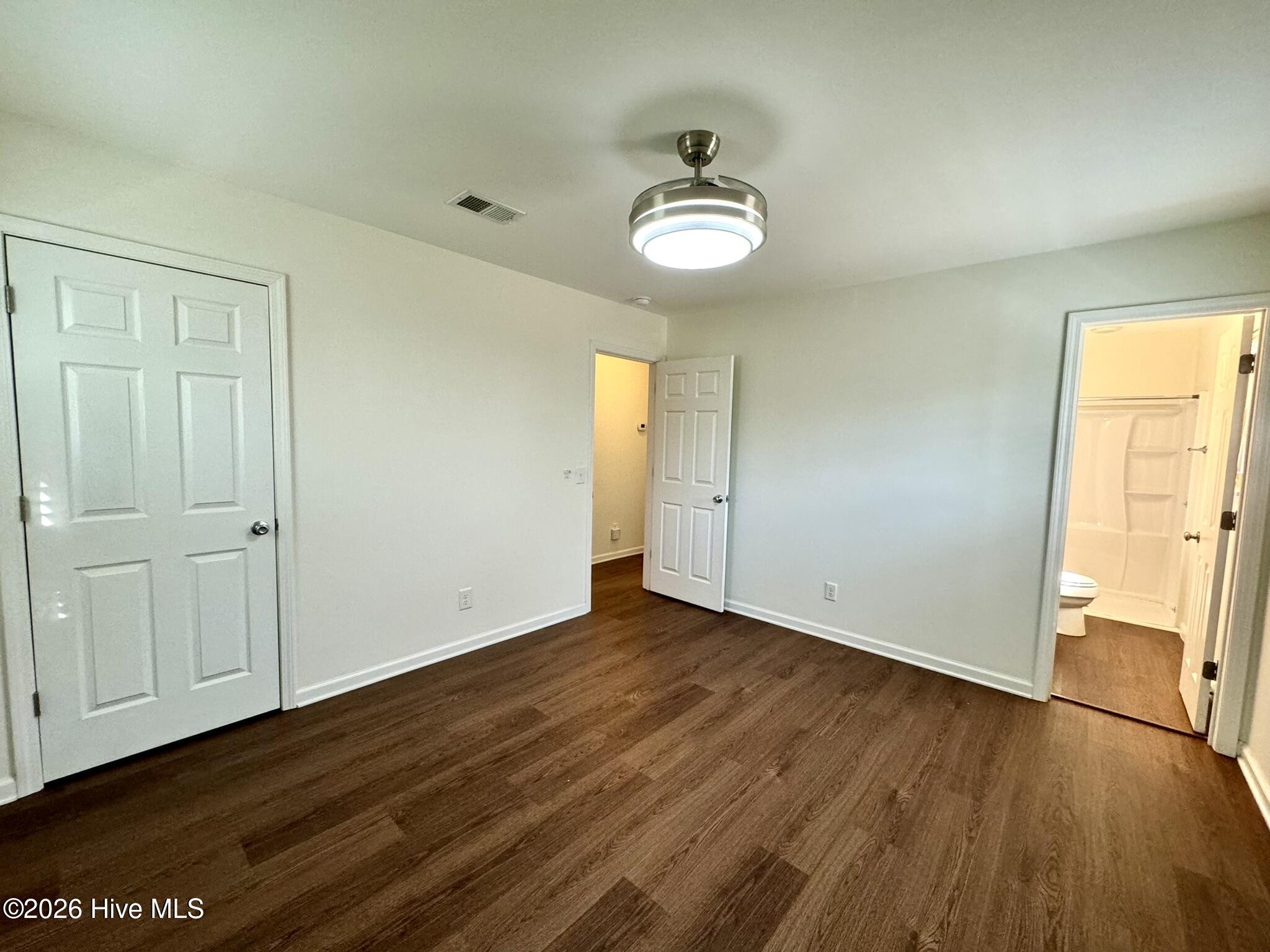 100548301 | Photo 20