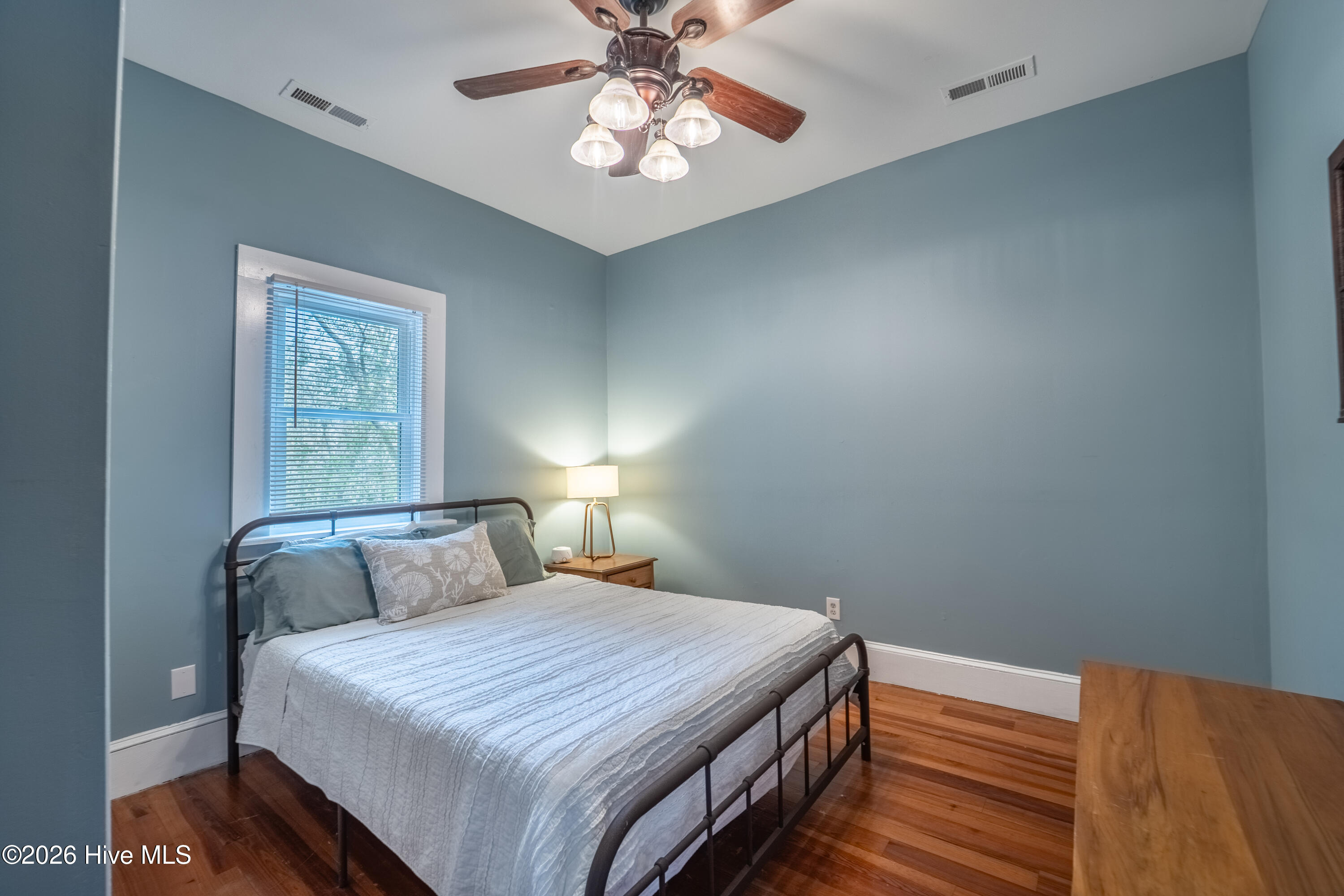 100559756 | Photo 23