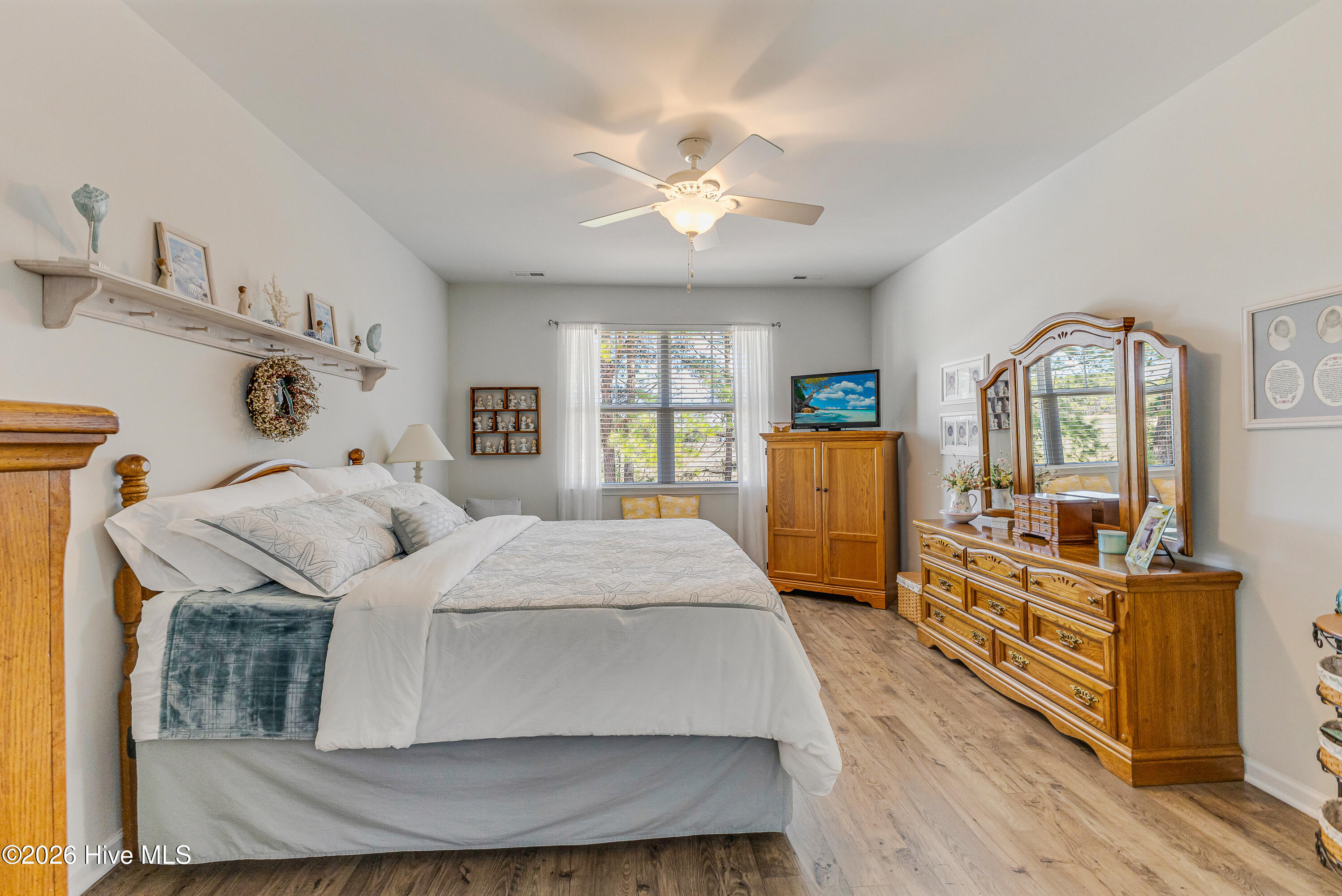 100555117 | Photo 21