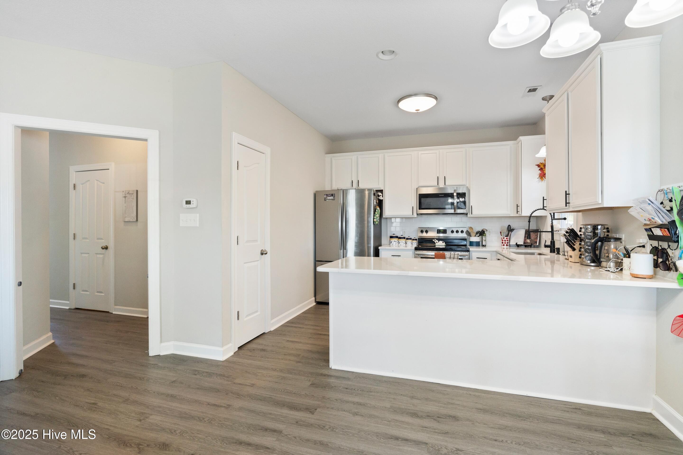 100539987 | Photo 14