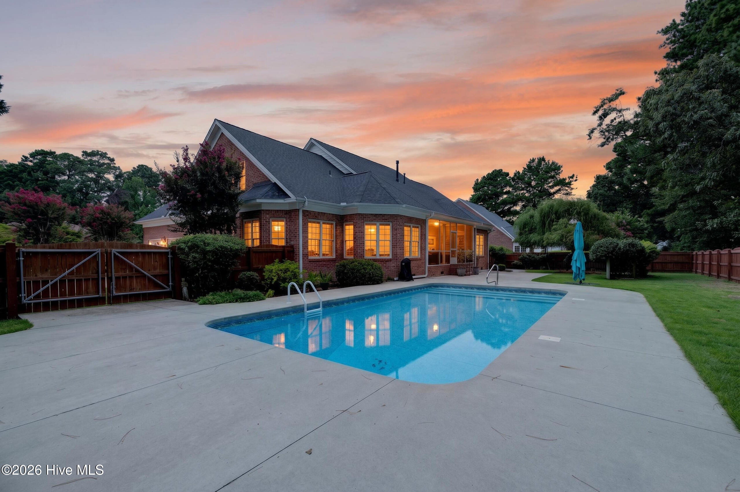 Exterior photo of 1703 Bloomsbury Road, Greenville, NC 27858. MLS: 100598078