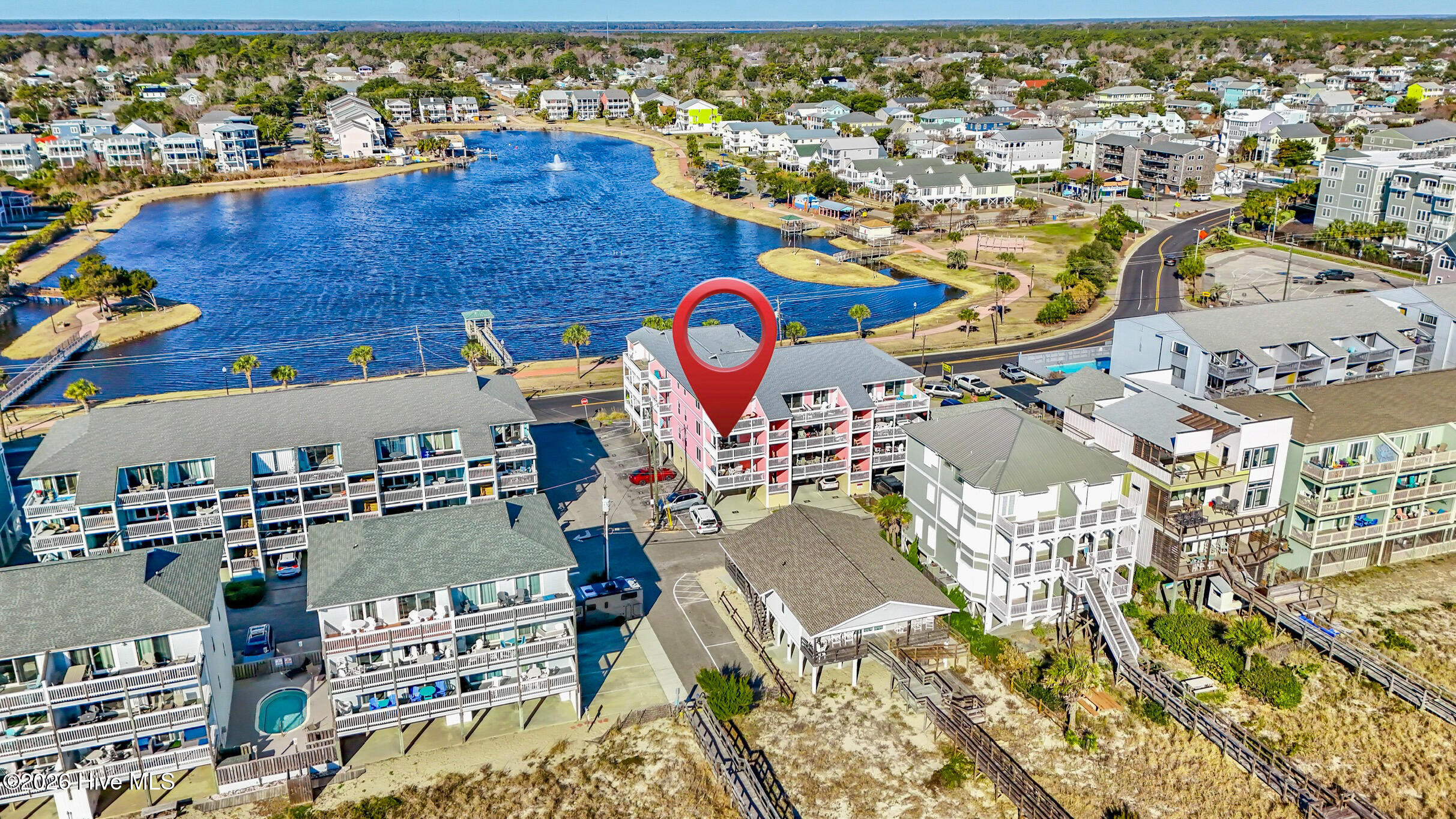 100552115 | Photo 45