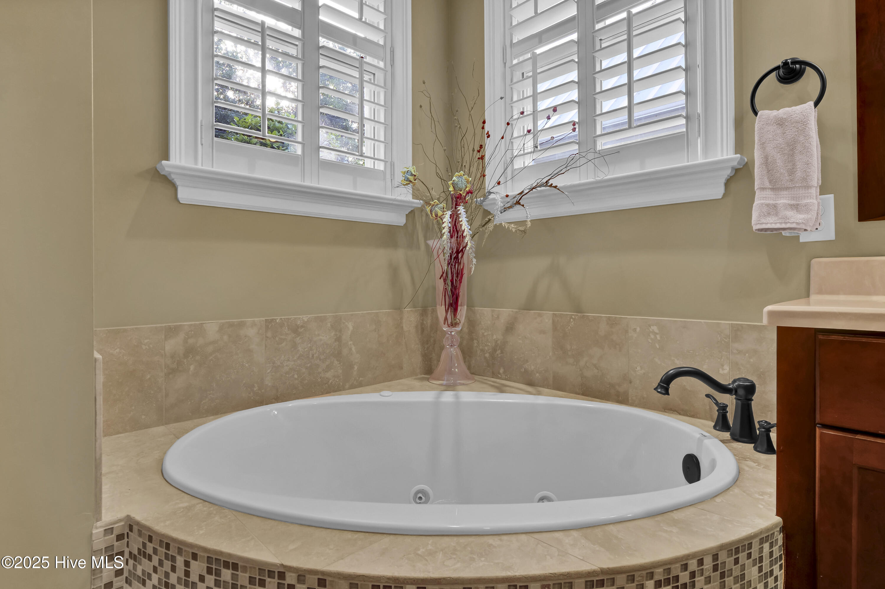 100504953 | Photo 28