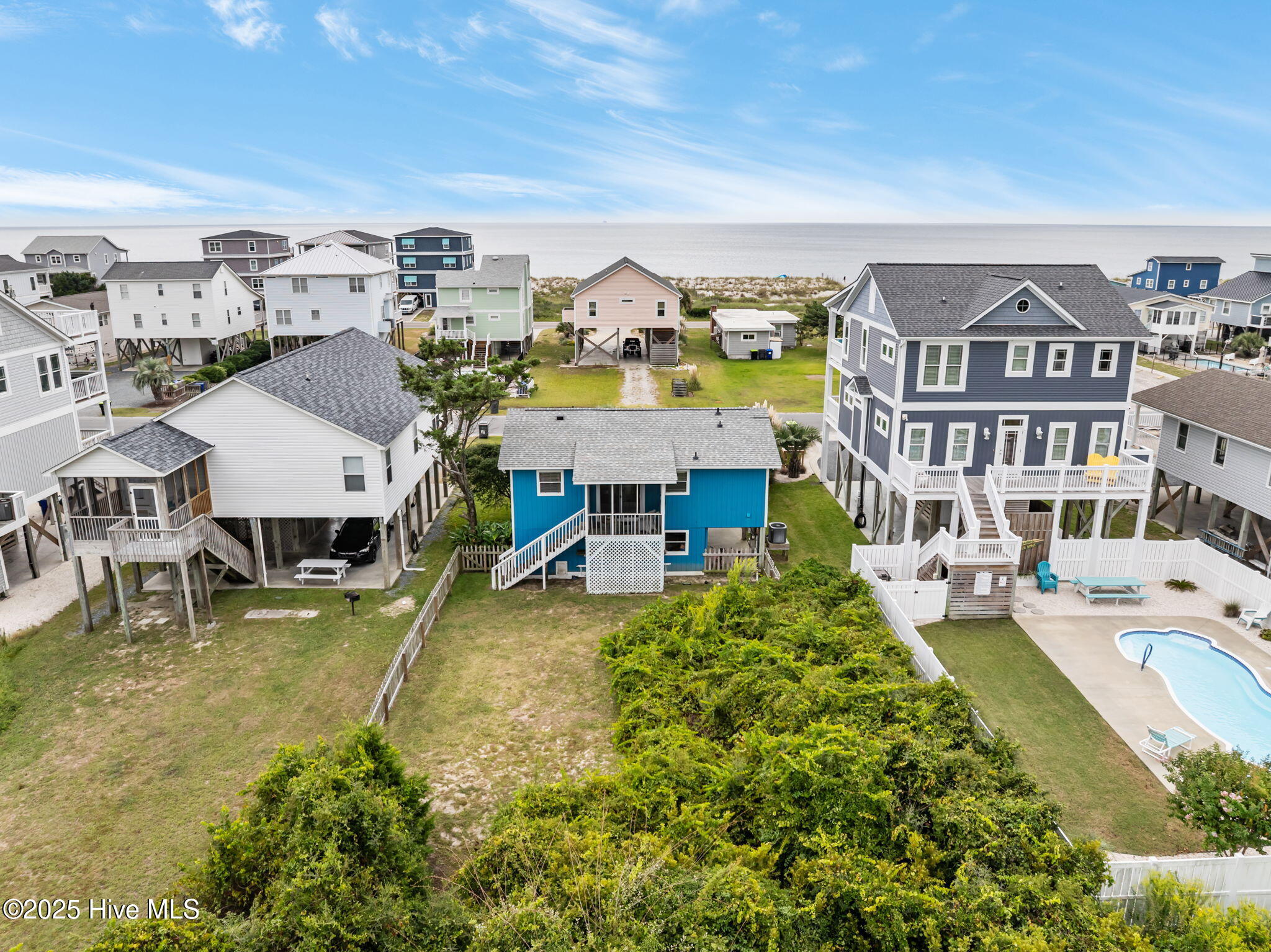 100531586 | Photo 37