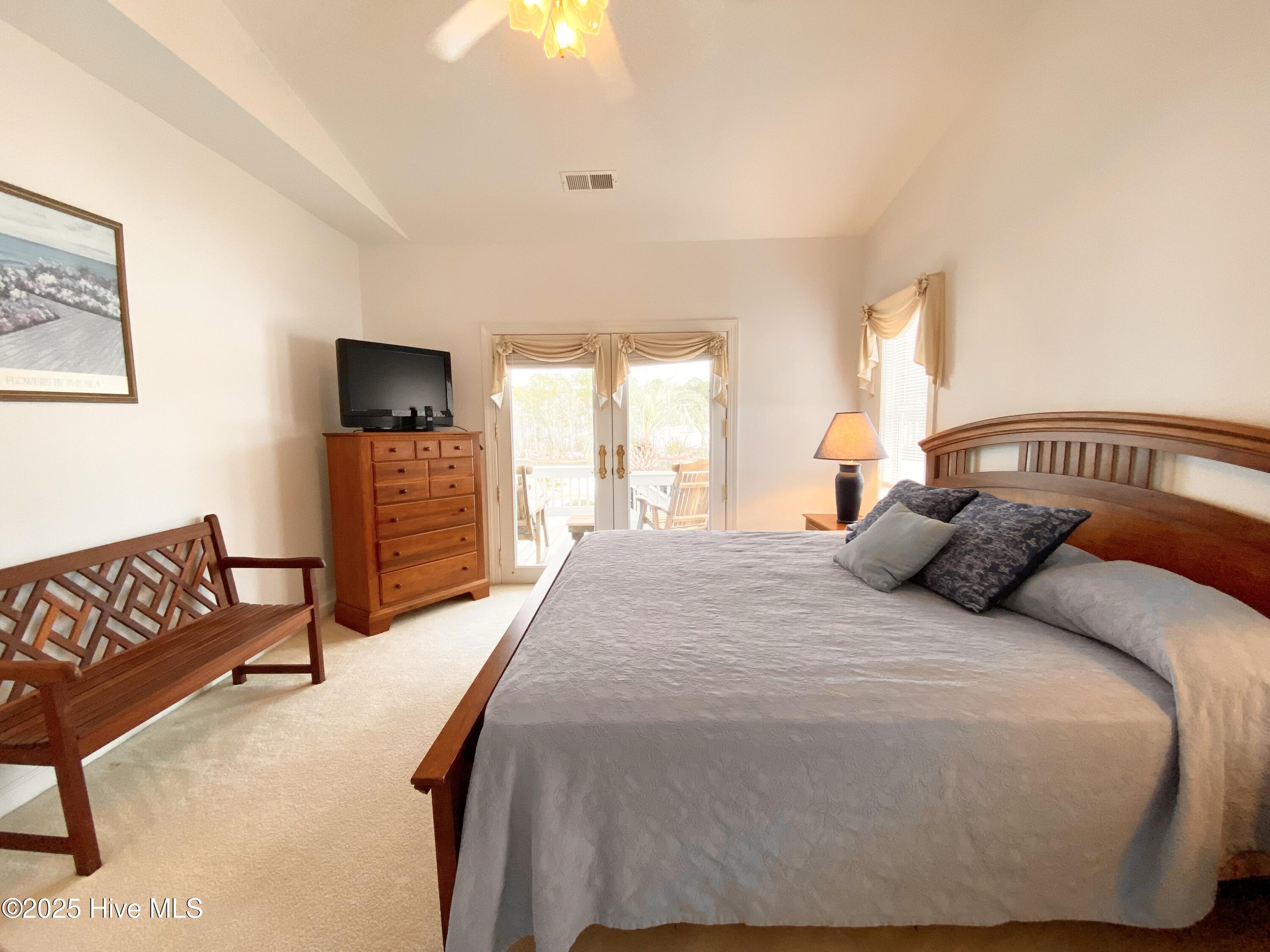 100552494 | Photo 23