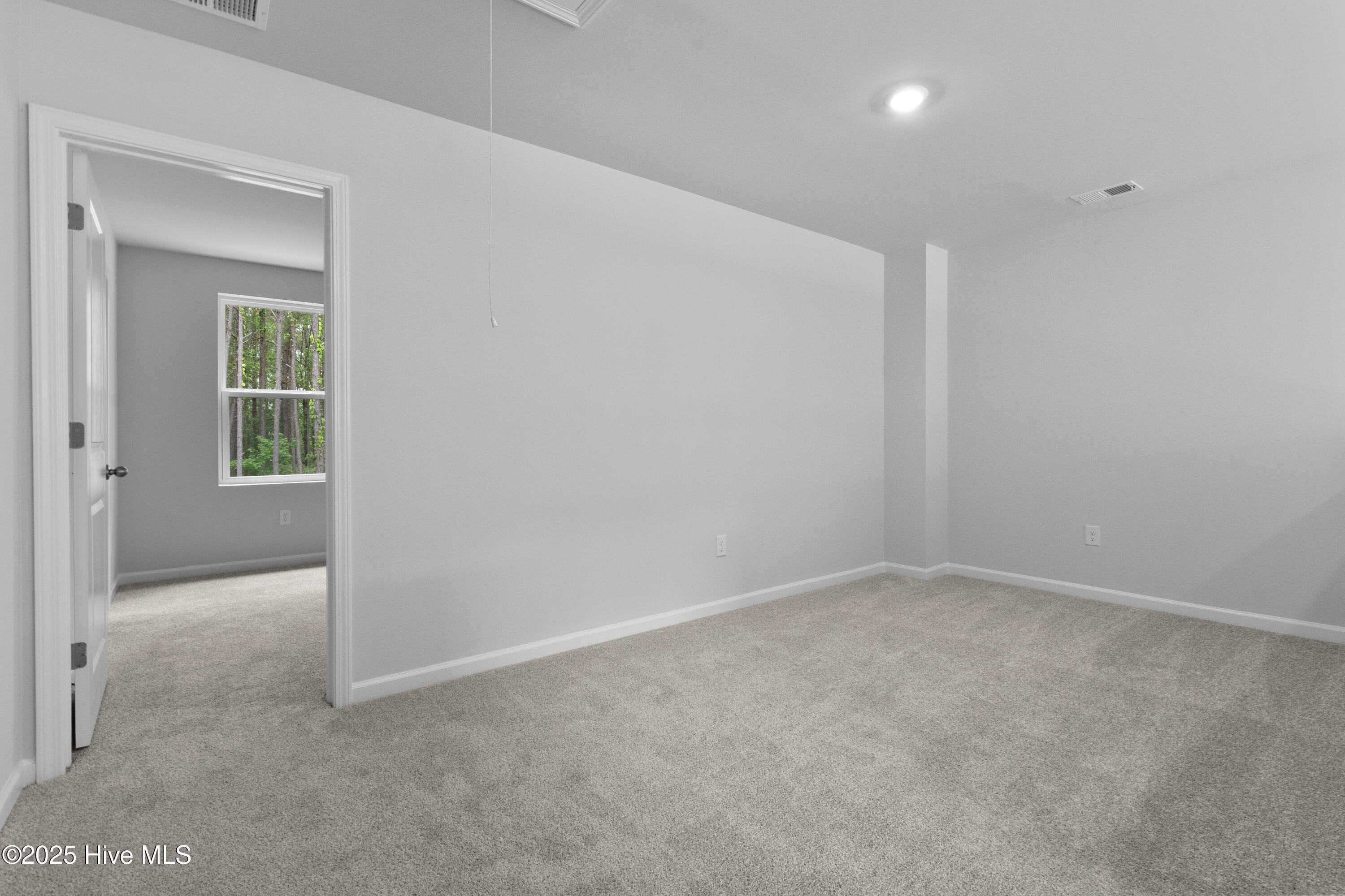 100511298 | Photo 26