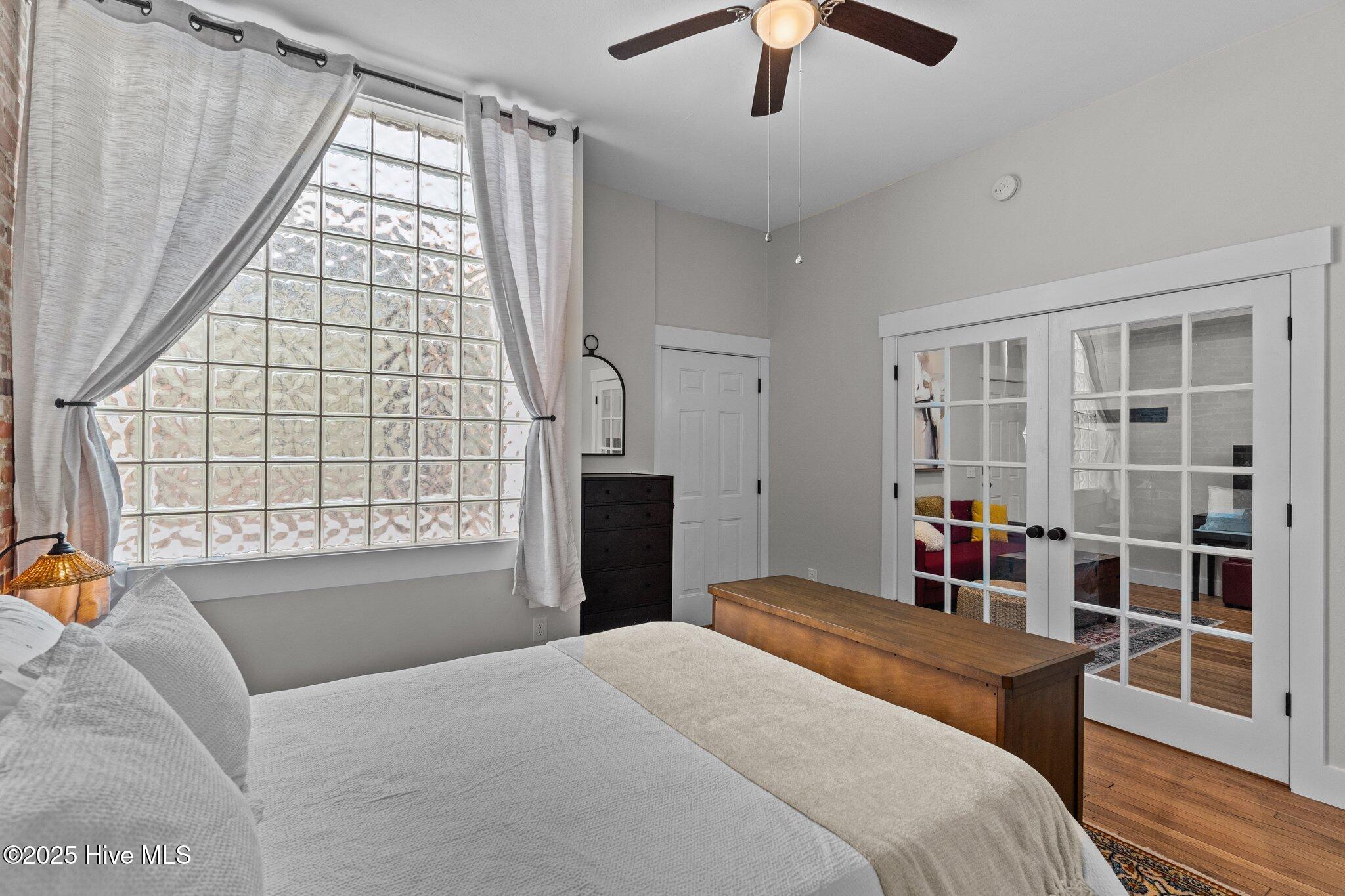 100543966 | Photo 26