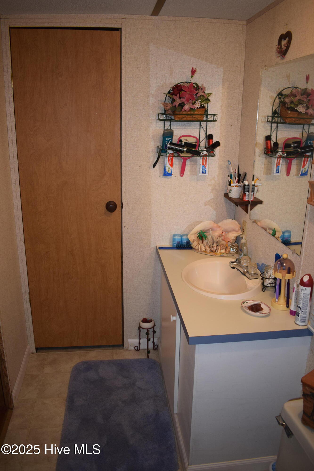 100560485 | Photo 22