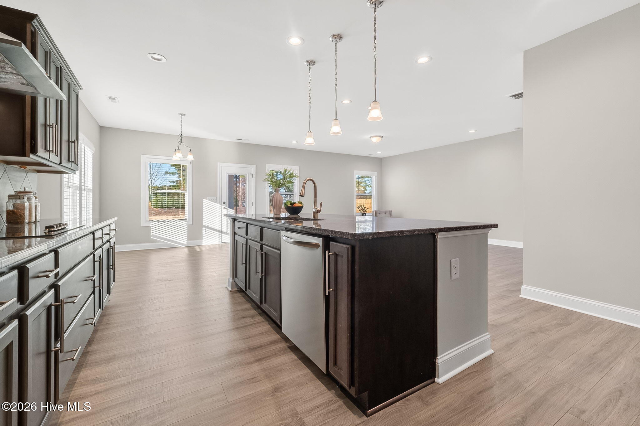 Double-Sized Island in OPEN KITCHEN