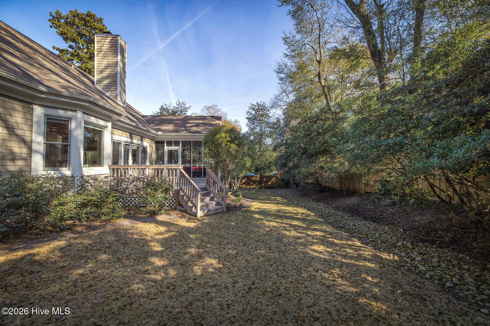 100550296 | Photo 63