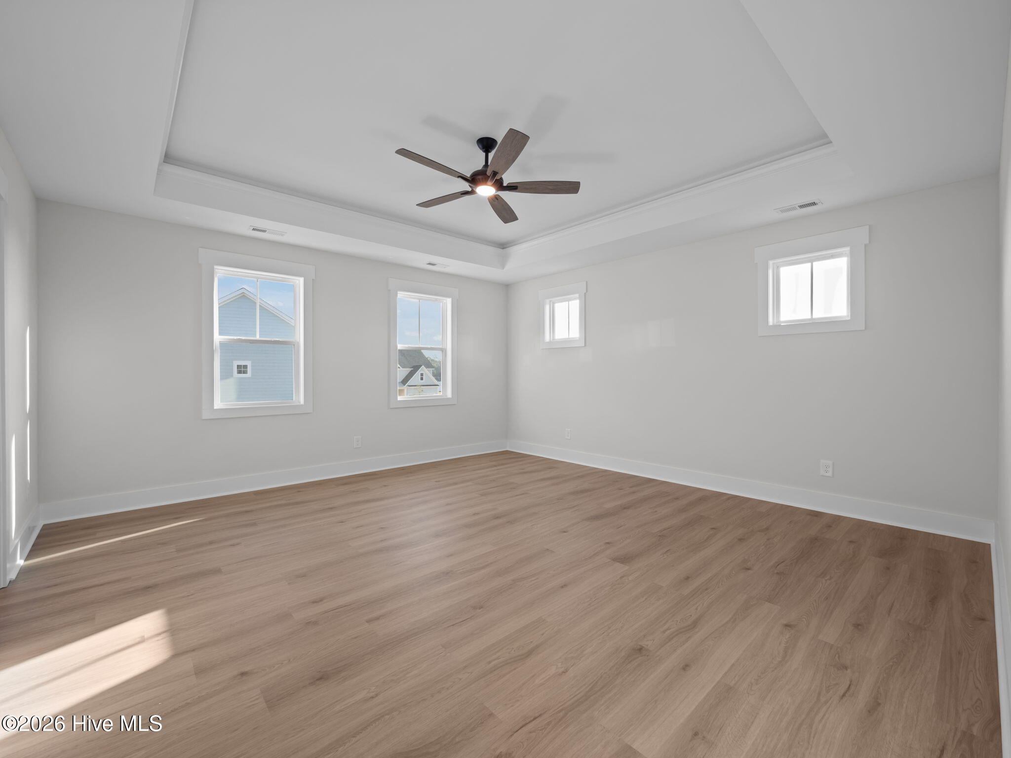 100543502 | Photo 29