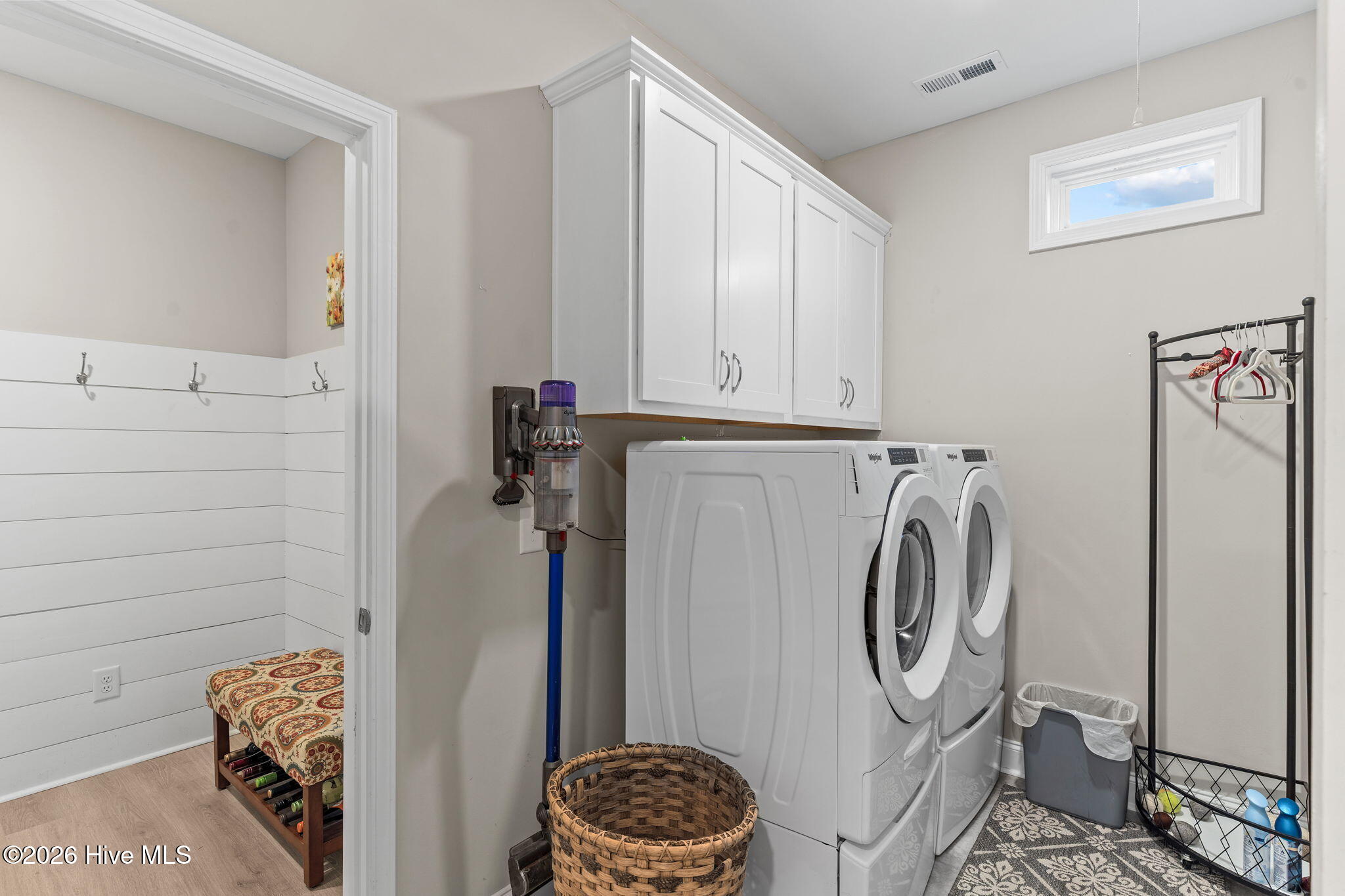 100559124 | Photo 30