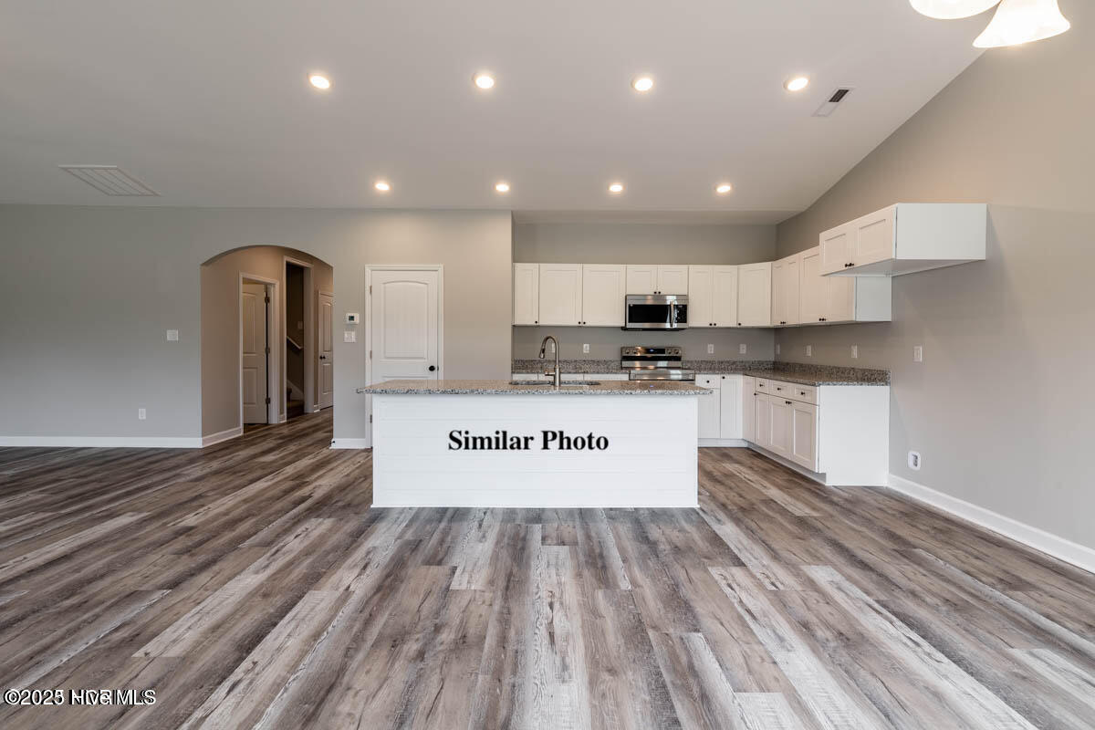 100535636 | Photo 20