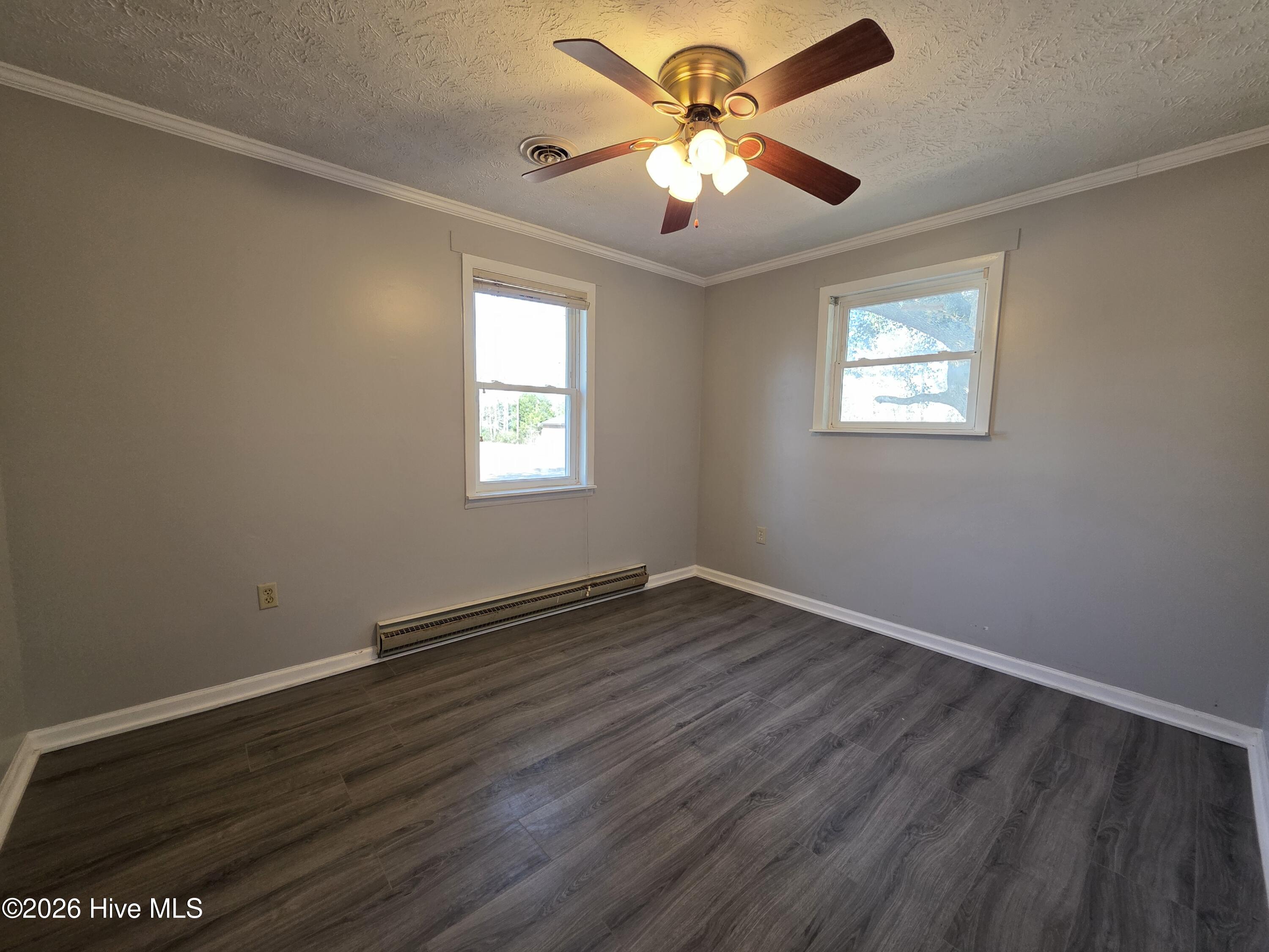 100553979 | Photo 11