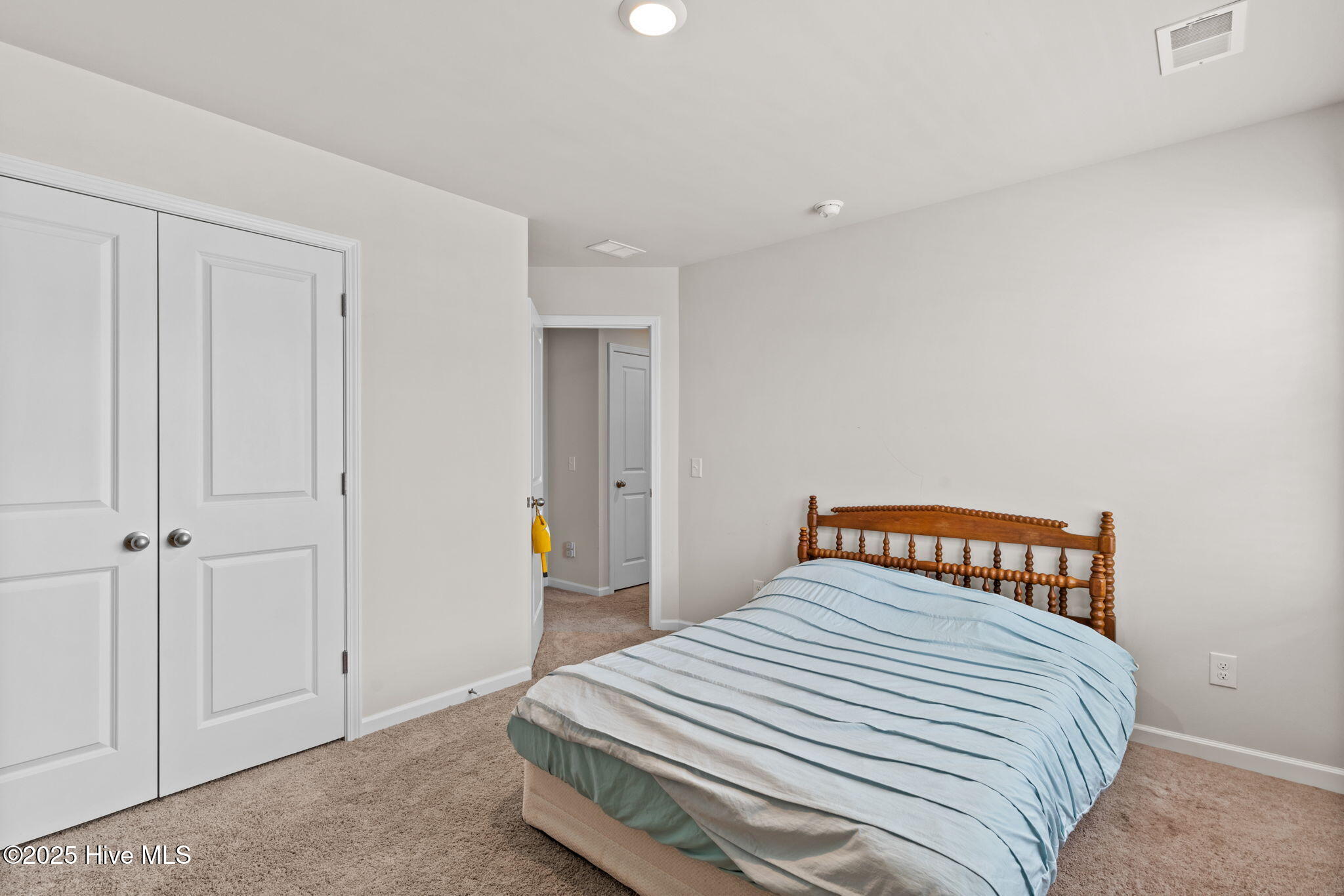 100515817 | Photo 28