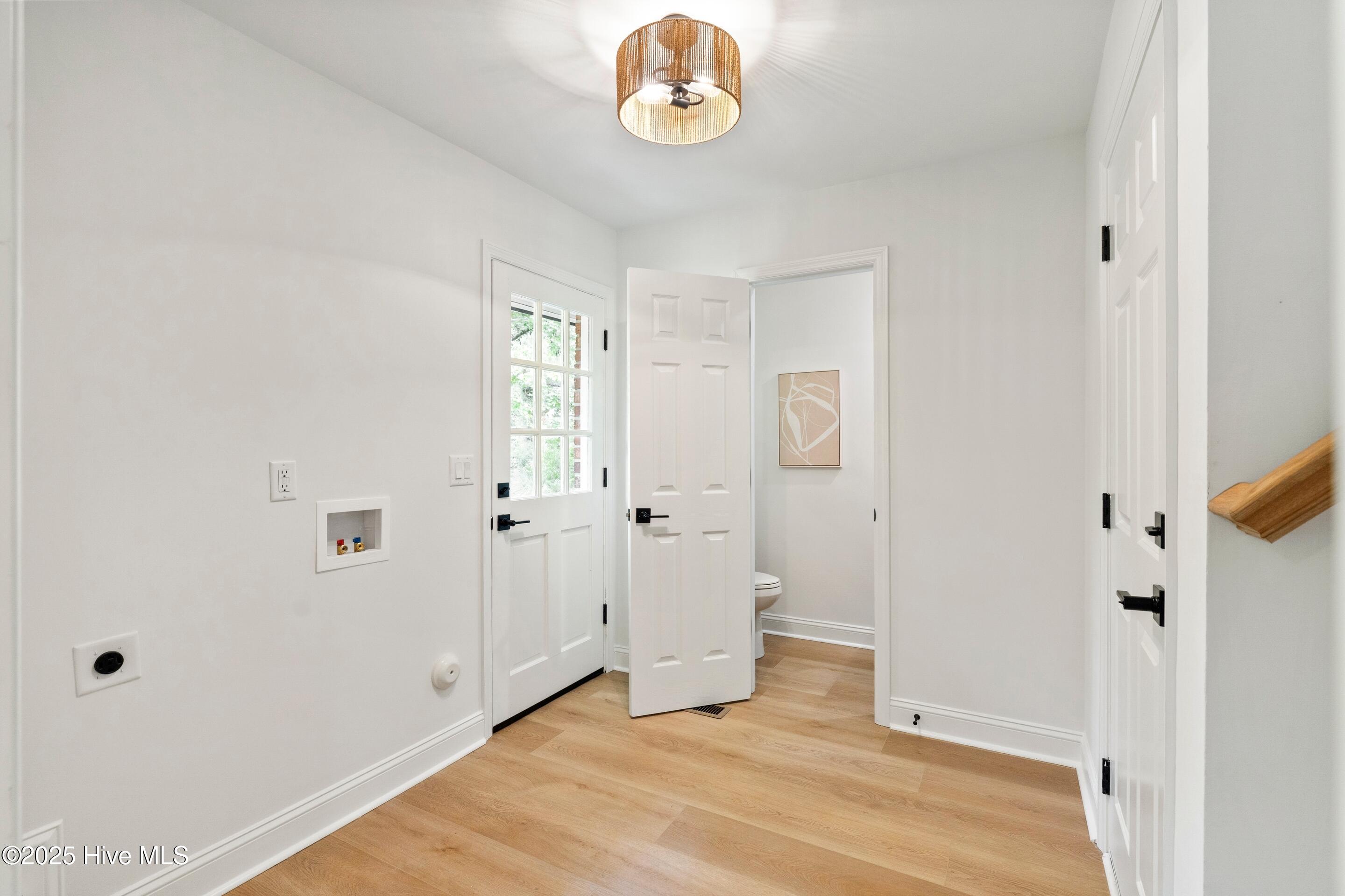 100530260 | Photo 16