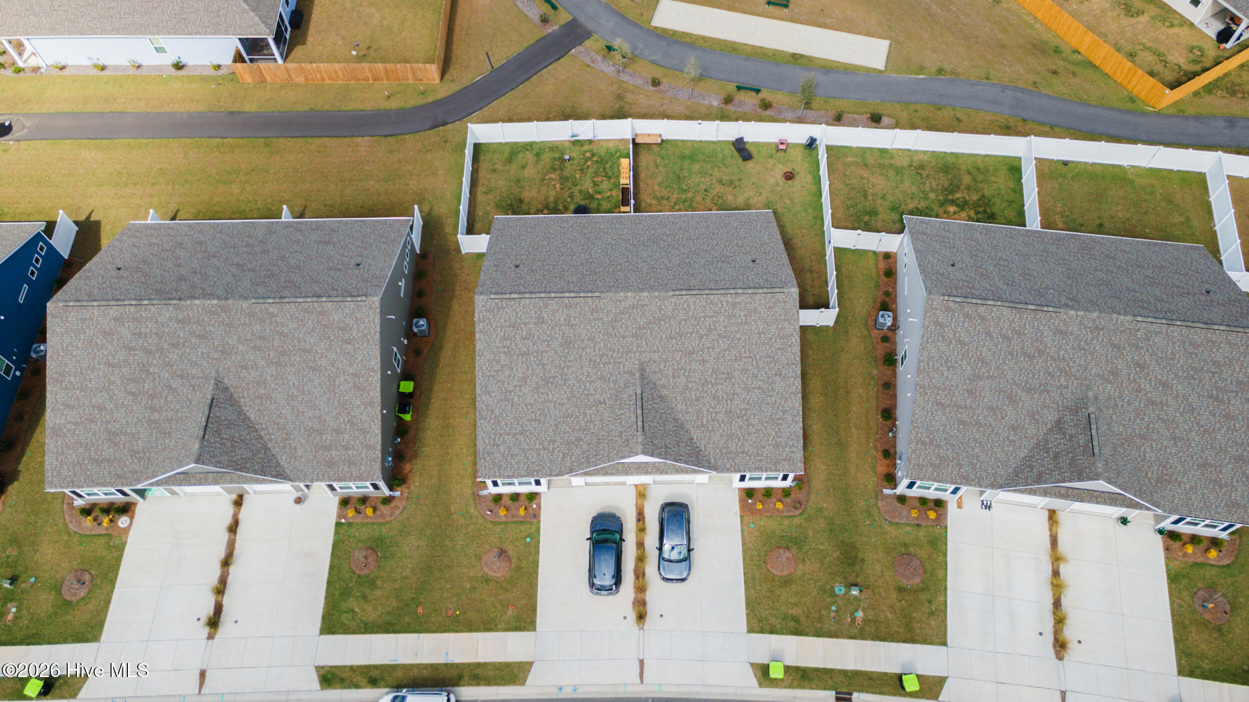 100561359 | Photo 50