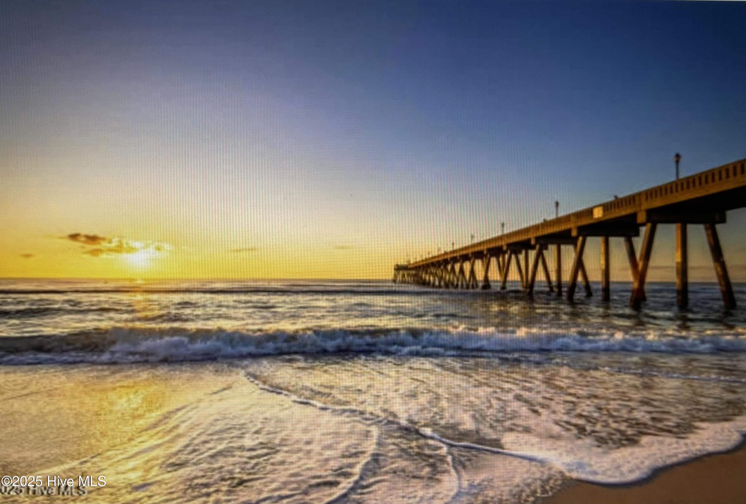 100538059 | Photo 36