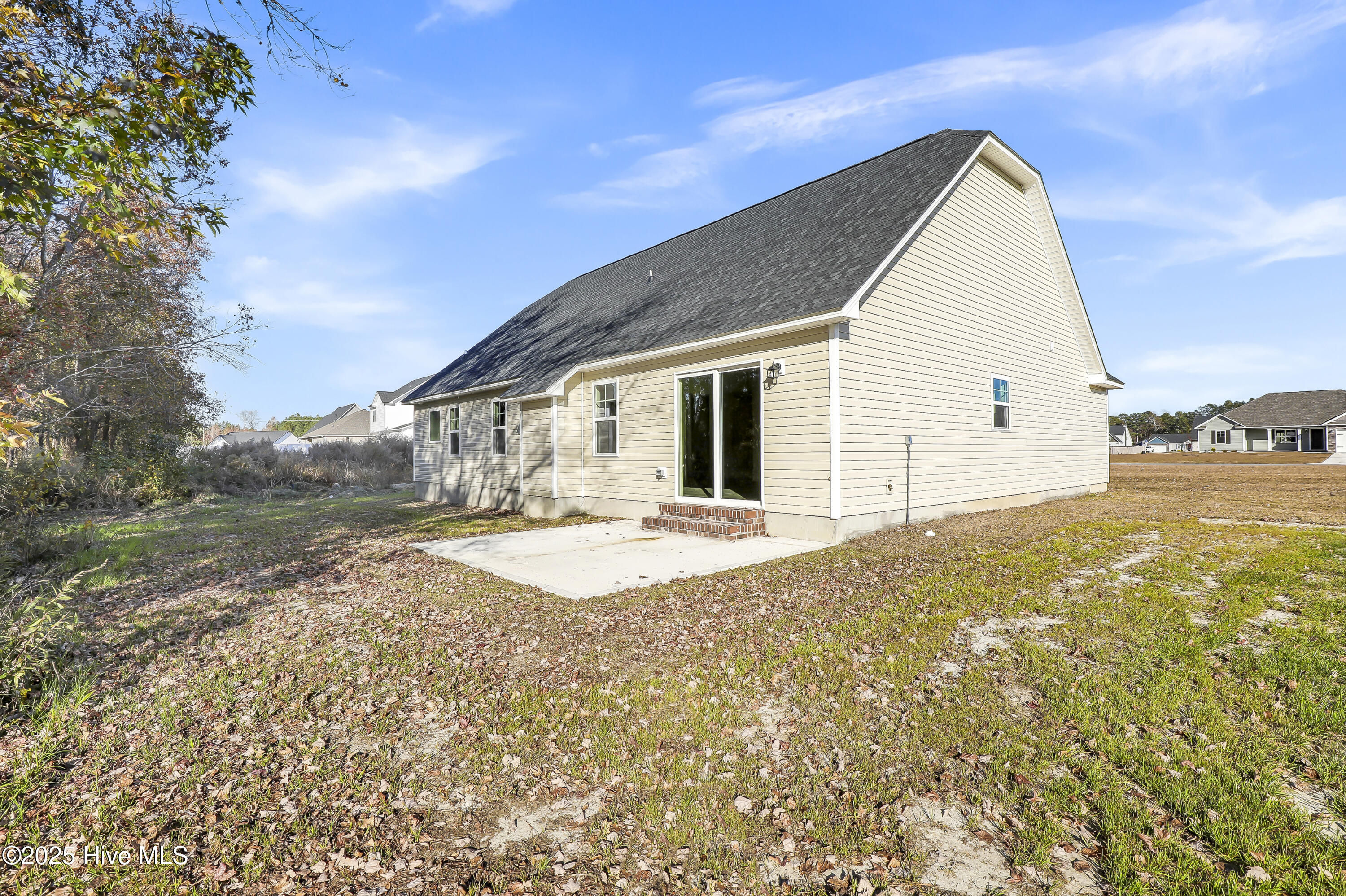 100507419 | Photo 25