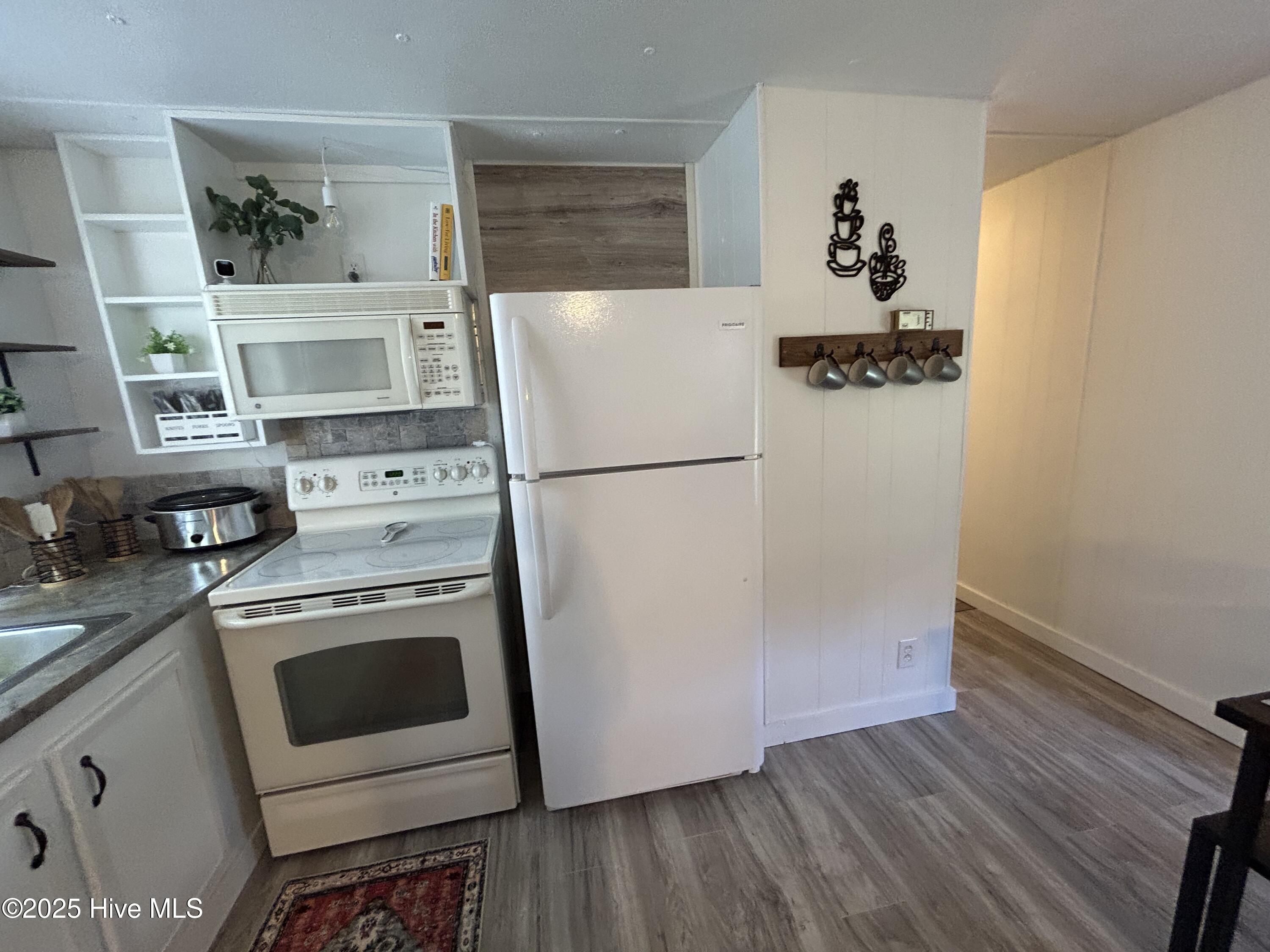 100523167 | Photo 10