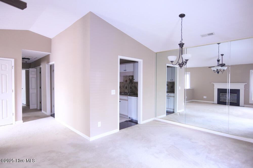 Sunshine Lane 105 D (6)