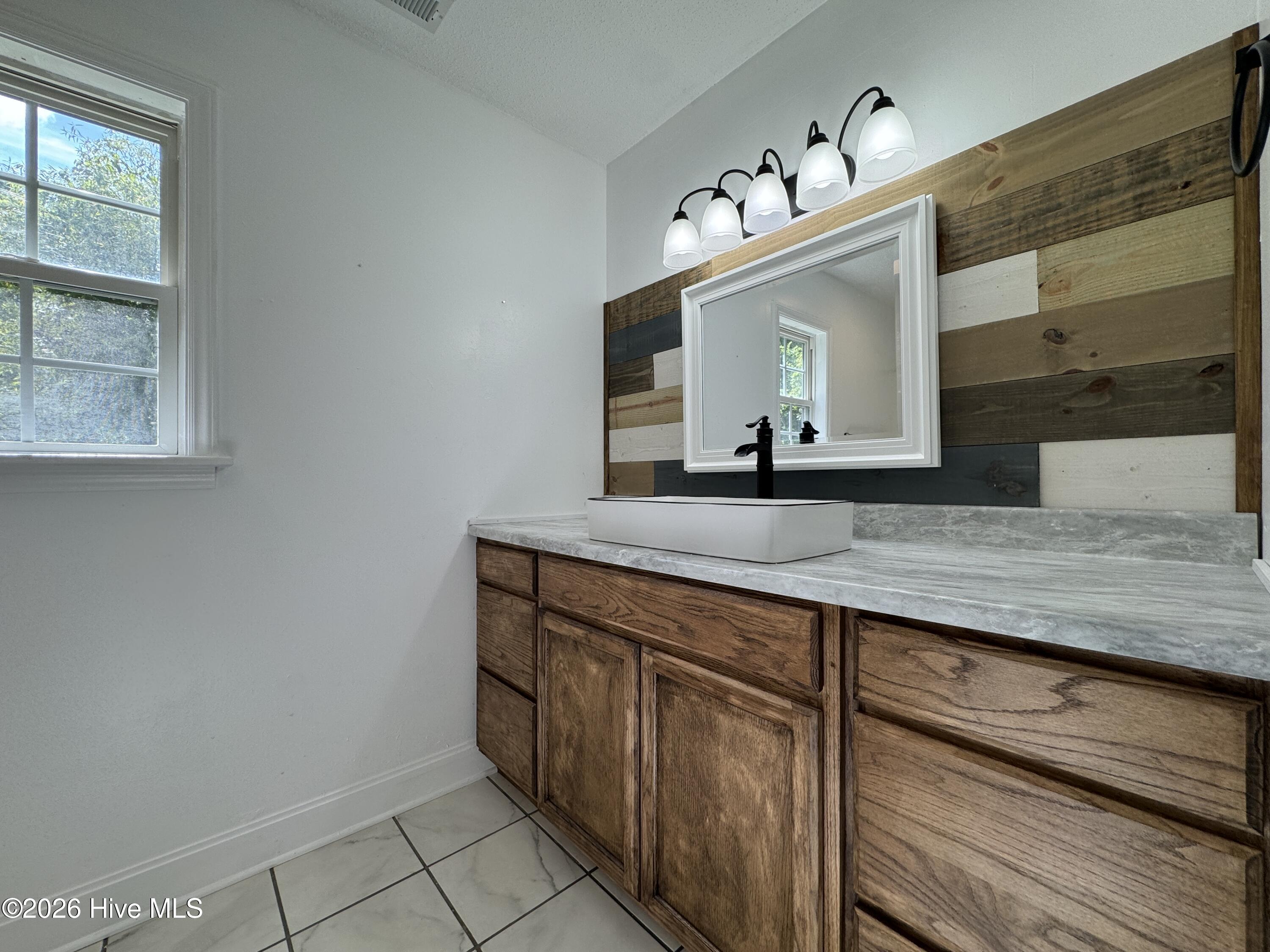 502 Worth Drive,Morehead City