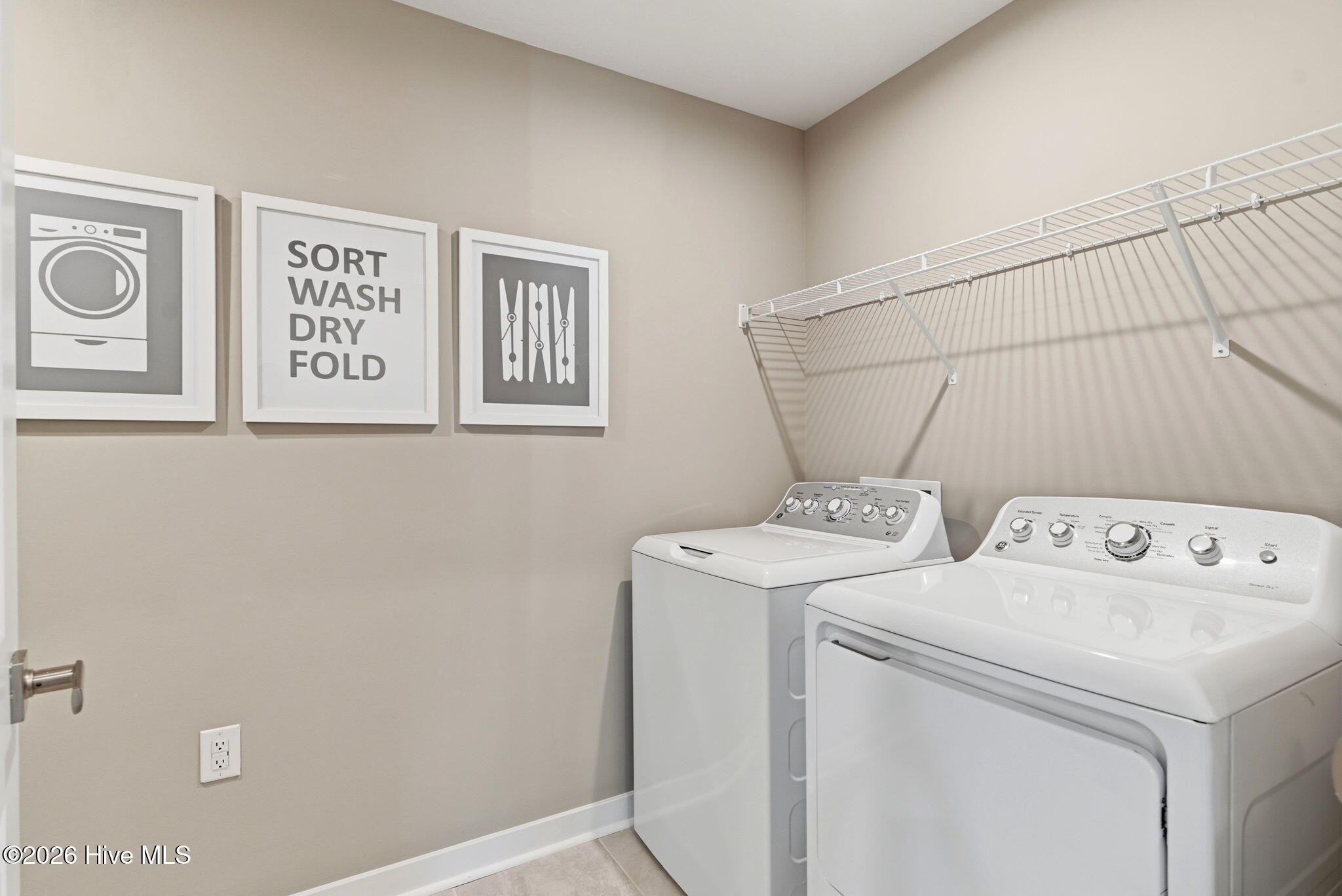 100569541 | Photo 29