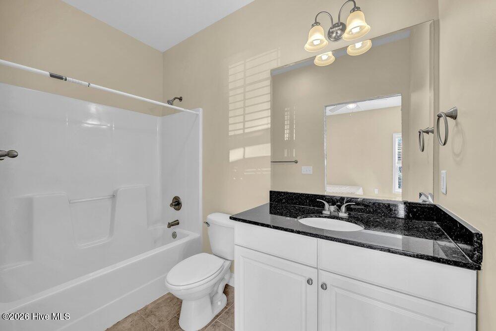 100561557 | Photo 22