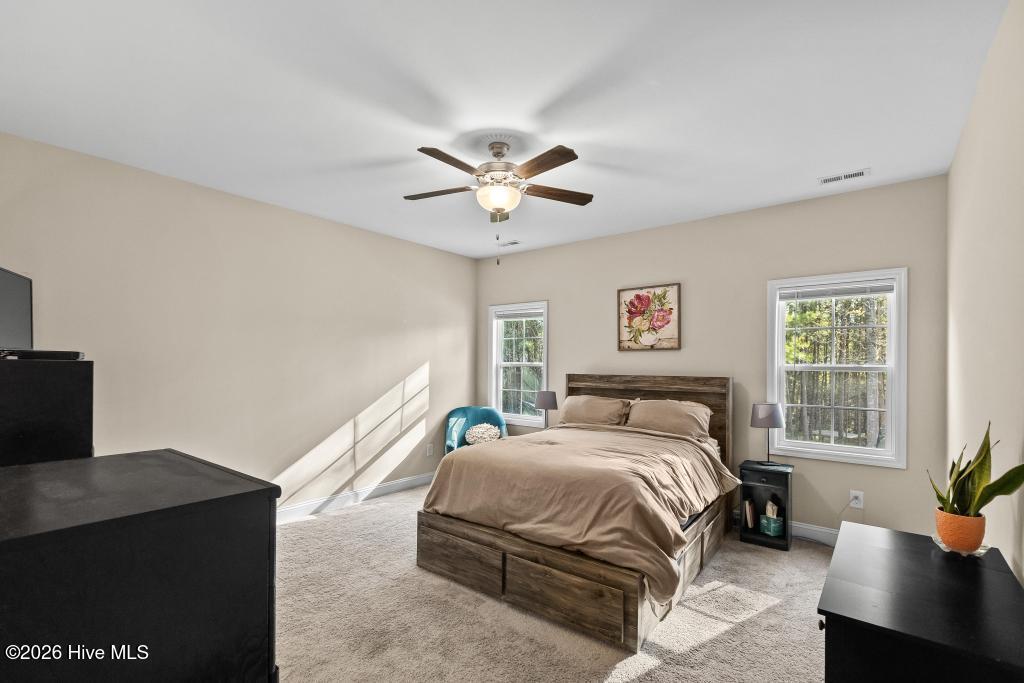 100565616 | Photo 24