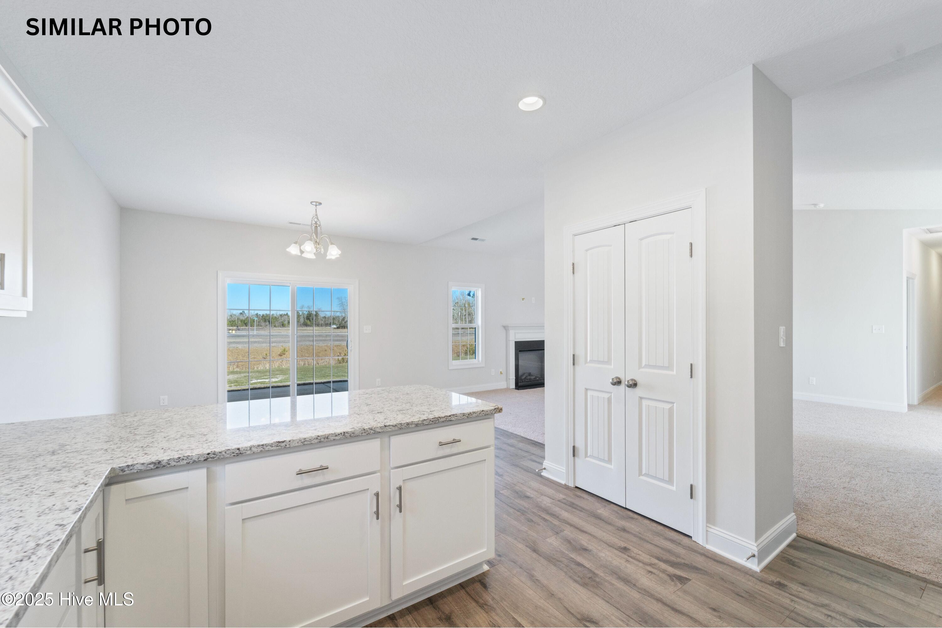 100535939 | Photo 21