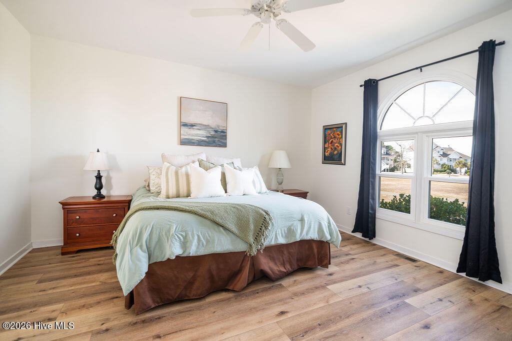 100557902 | Photo 16