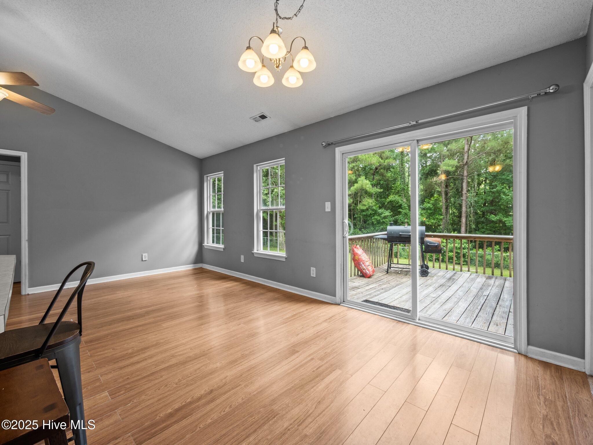 404 Silo Court, Hubert, NC 28539 – photo 8: 35-web-or-mls-P7011734