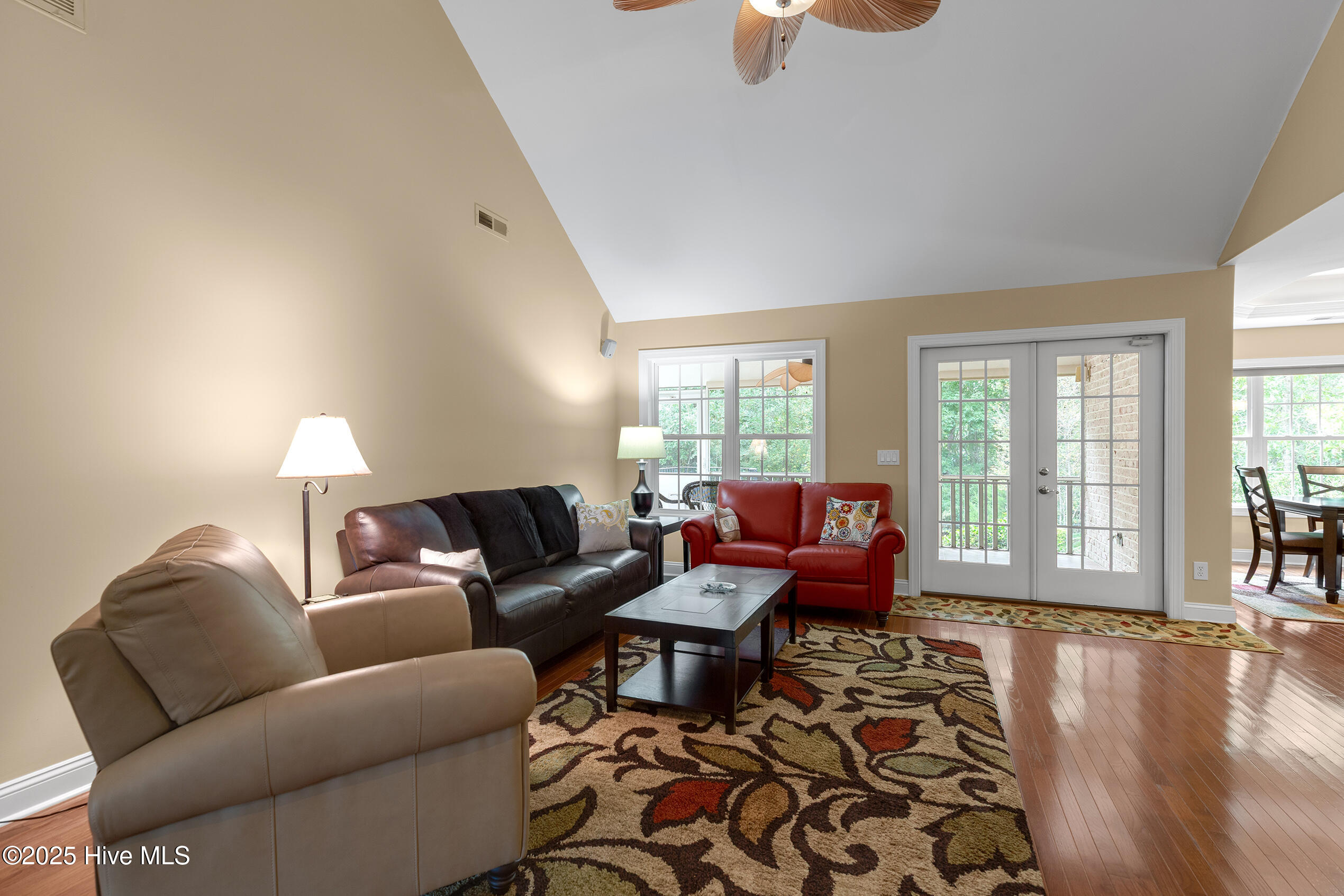 4414 Grey Oaks Court, Wilmington, NC 28412 – photo 7: GreyOaks4414-3LRDianeL33A7217-CR2