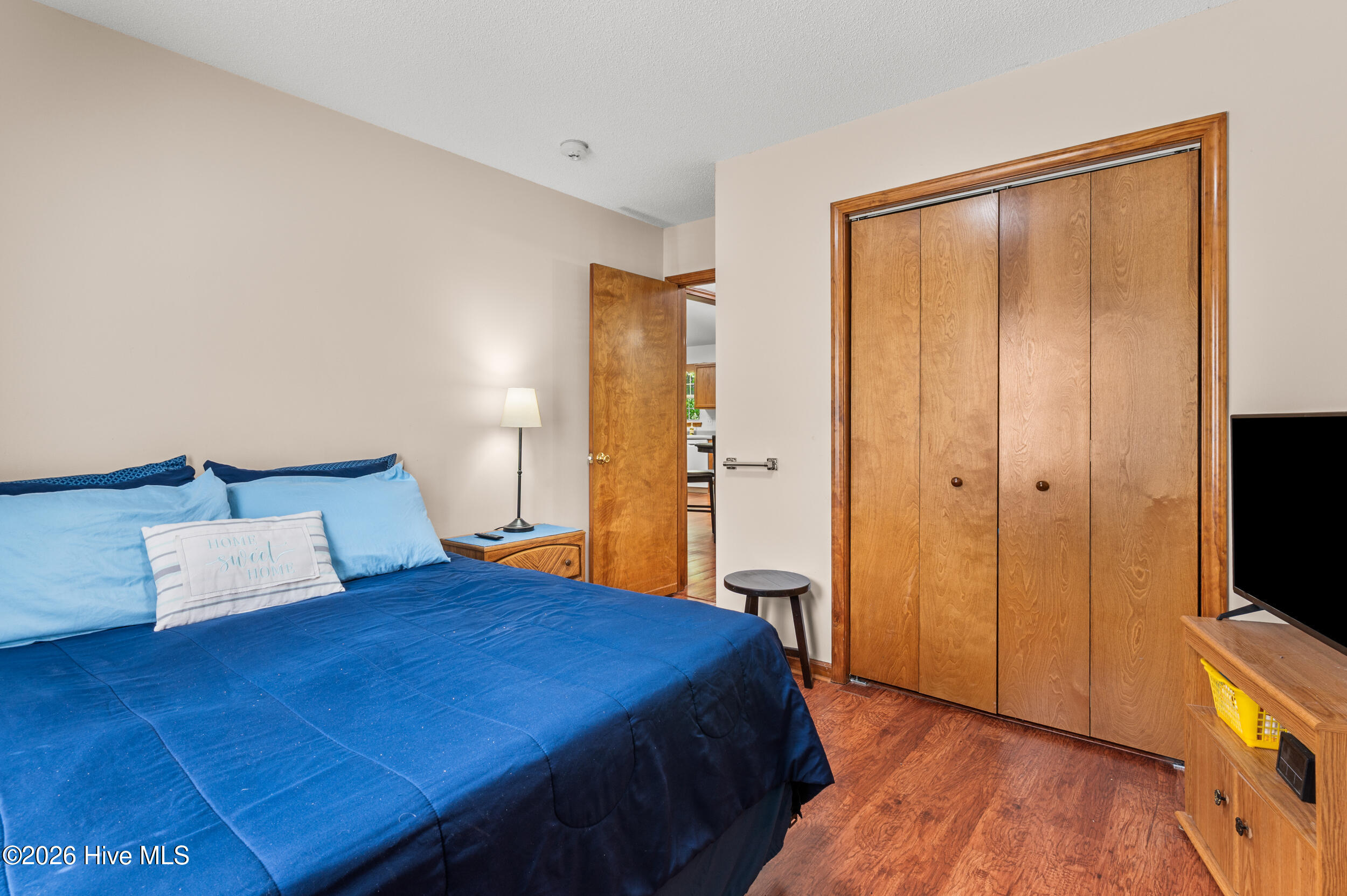 100568850 | Photo 22