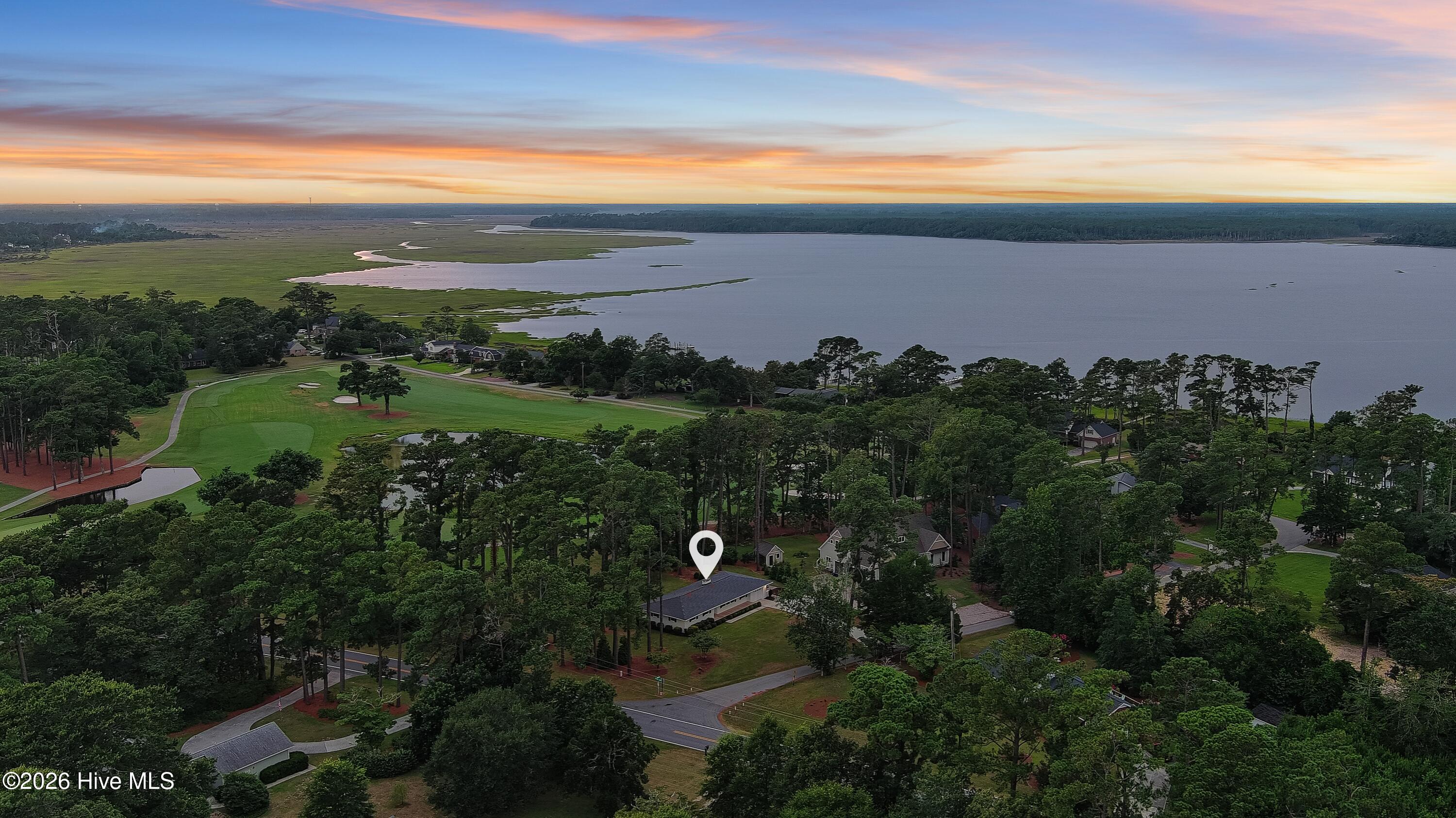 1705 River Drive,Morehead City