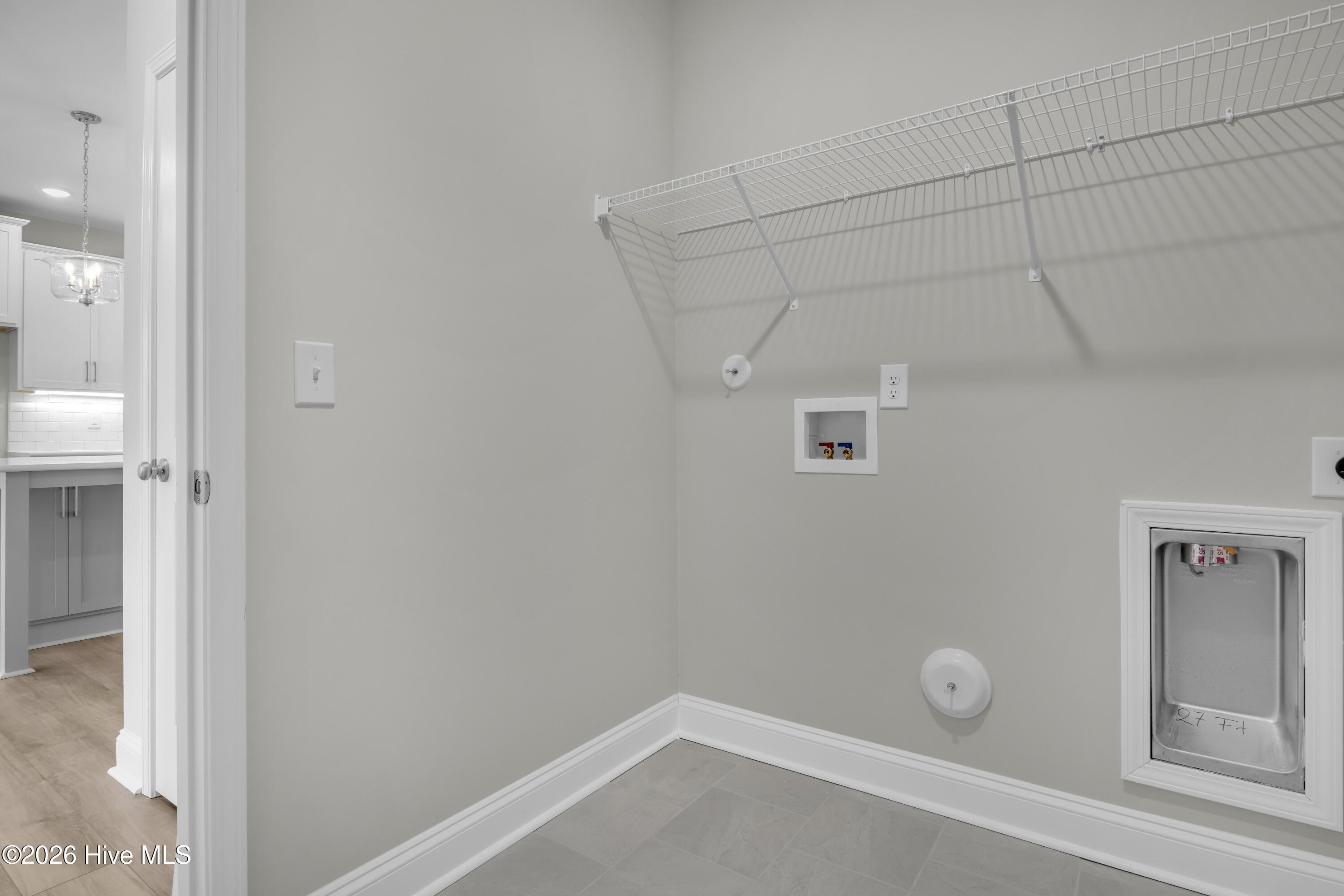 100552791 | Photo 41