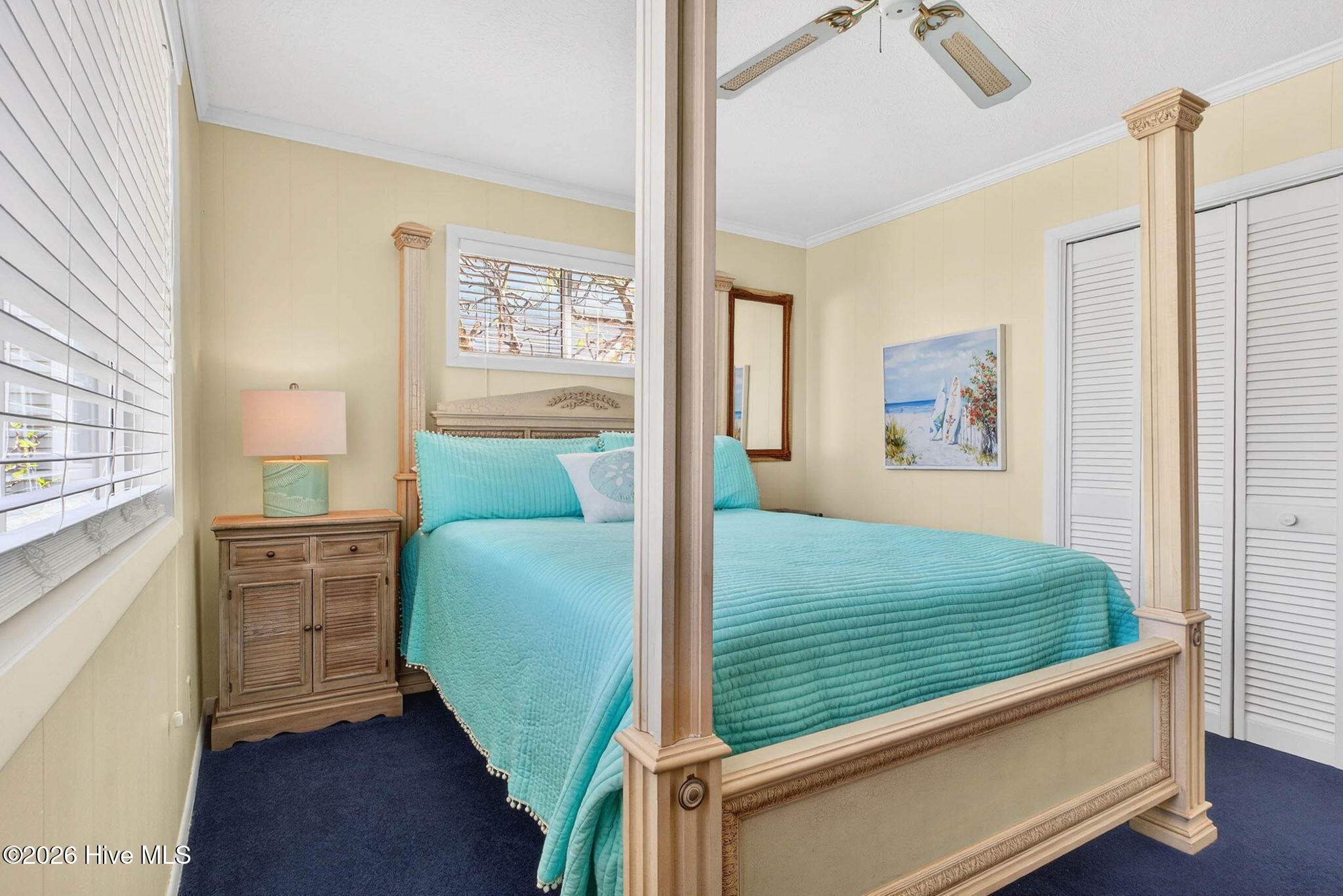 100564283 | Photo 35