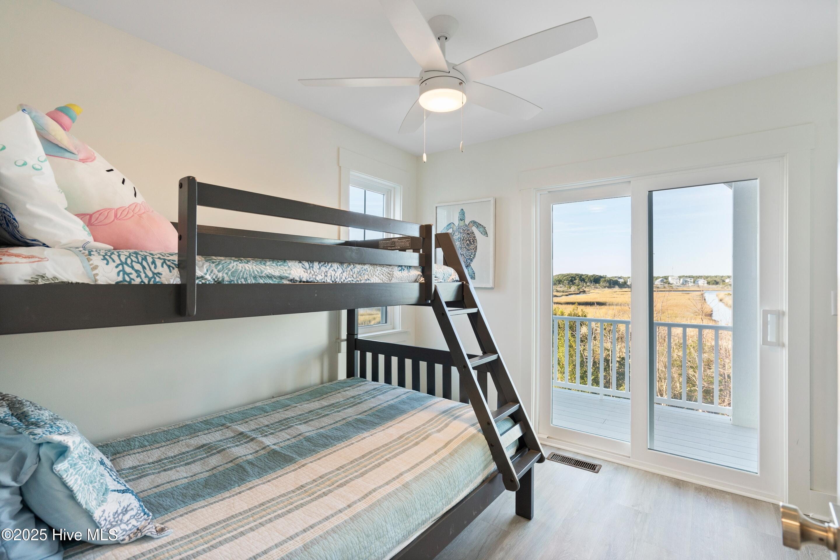 100540590 | Photo 56