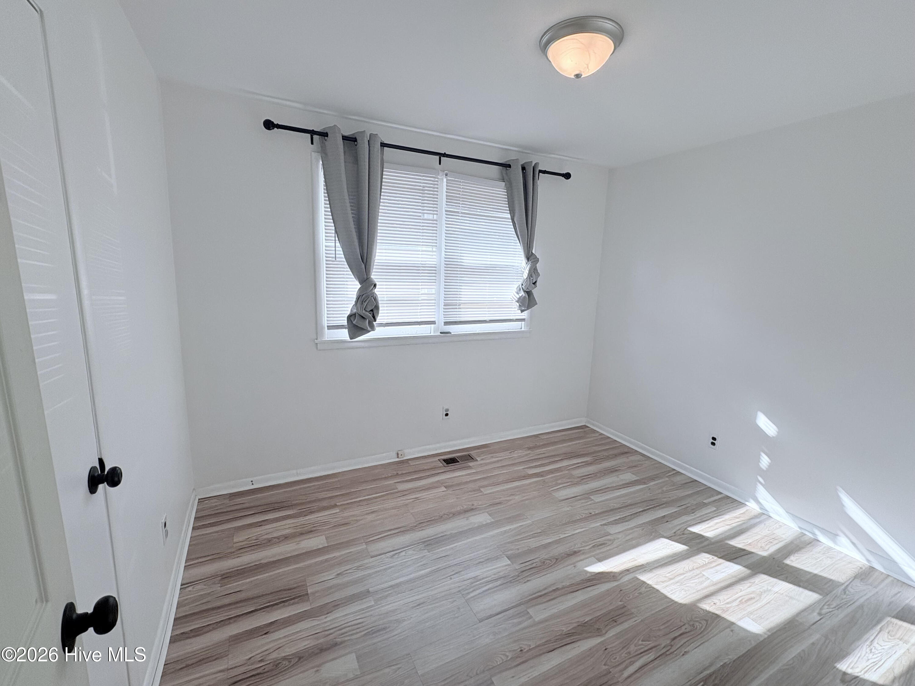 100553581 | Photo 22