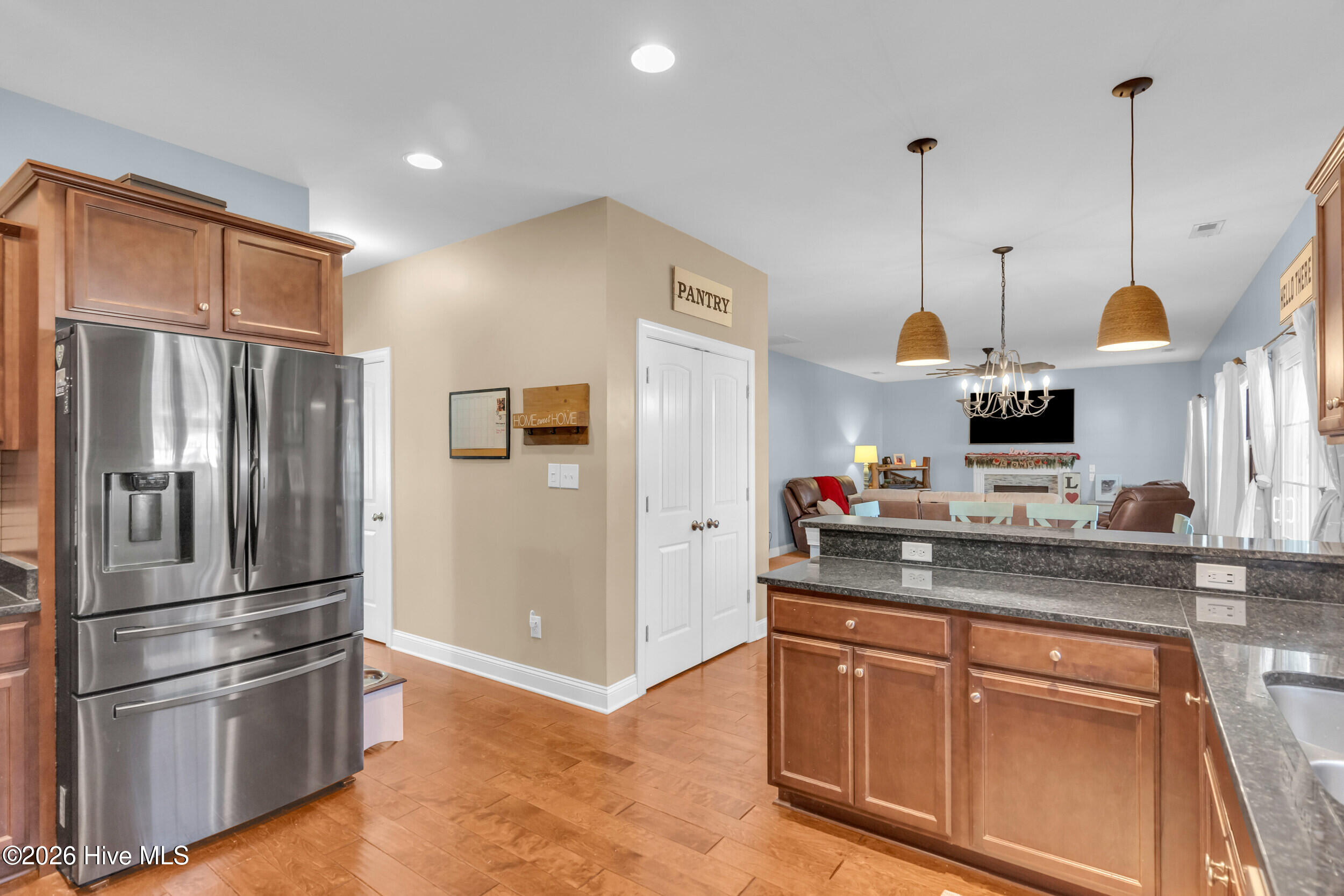 100556499 | Photo 15