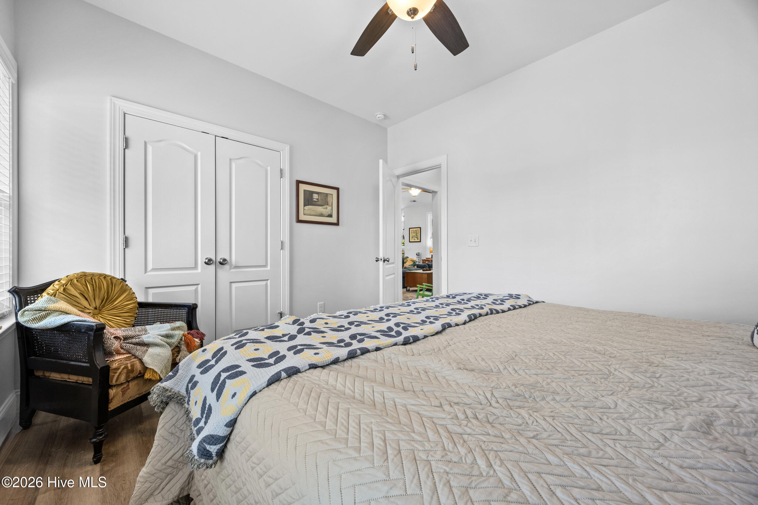 100553911 | Photo 25