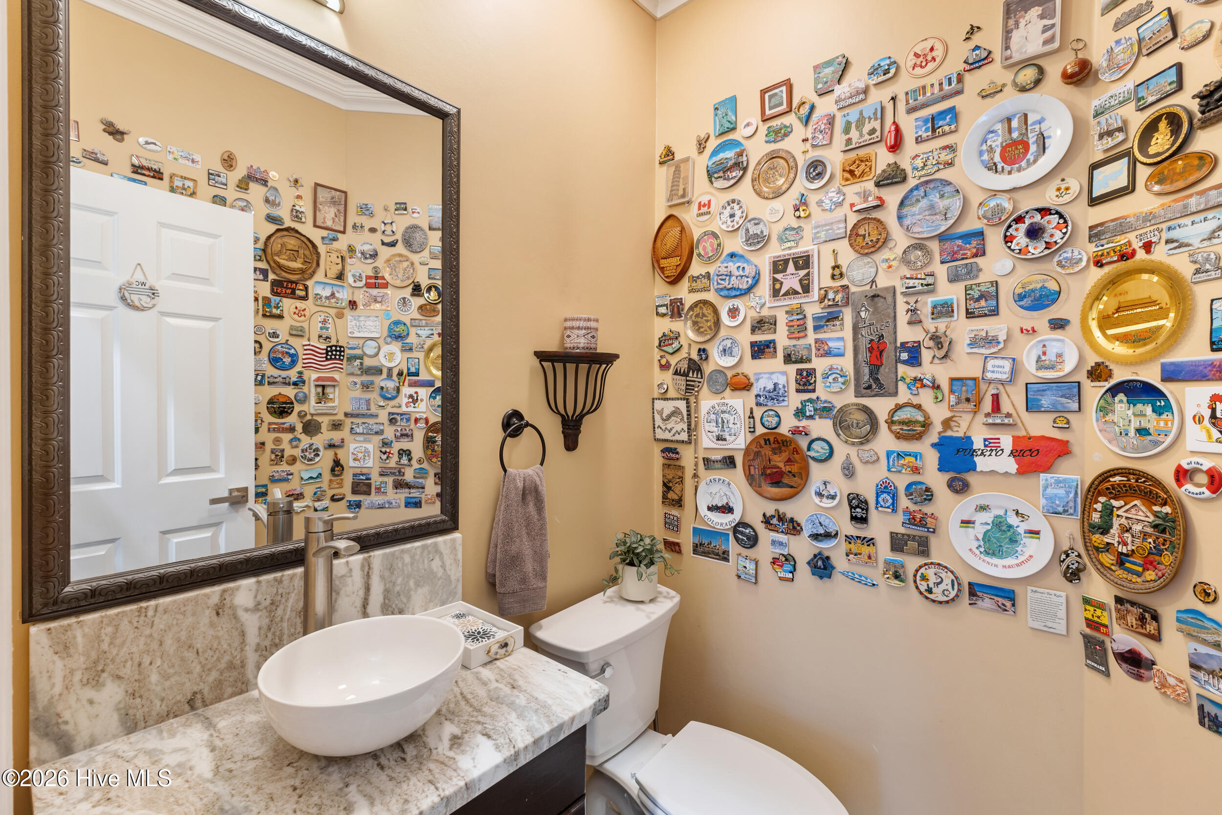 100569489 | Photo 40