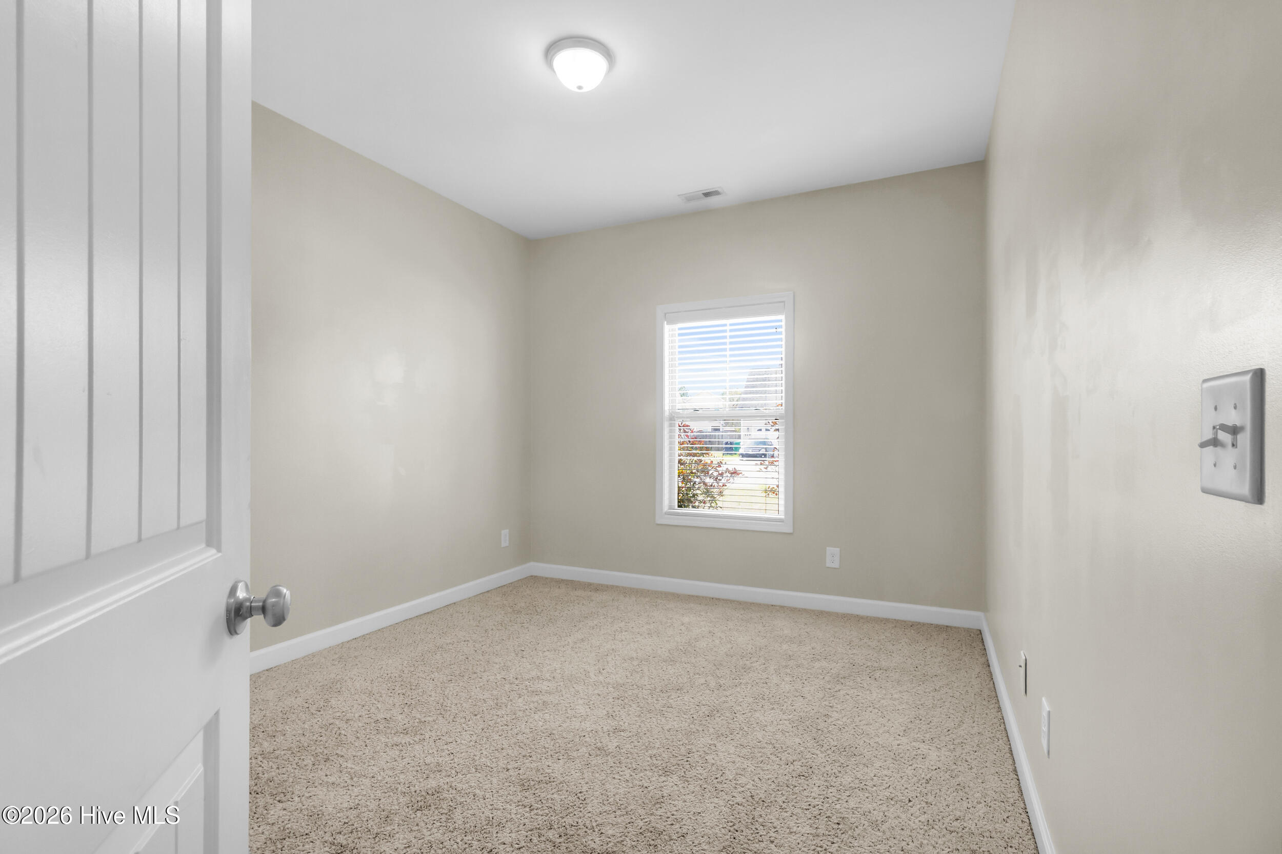 100557134 | Photo 17