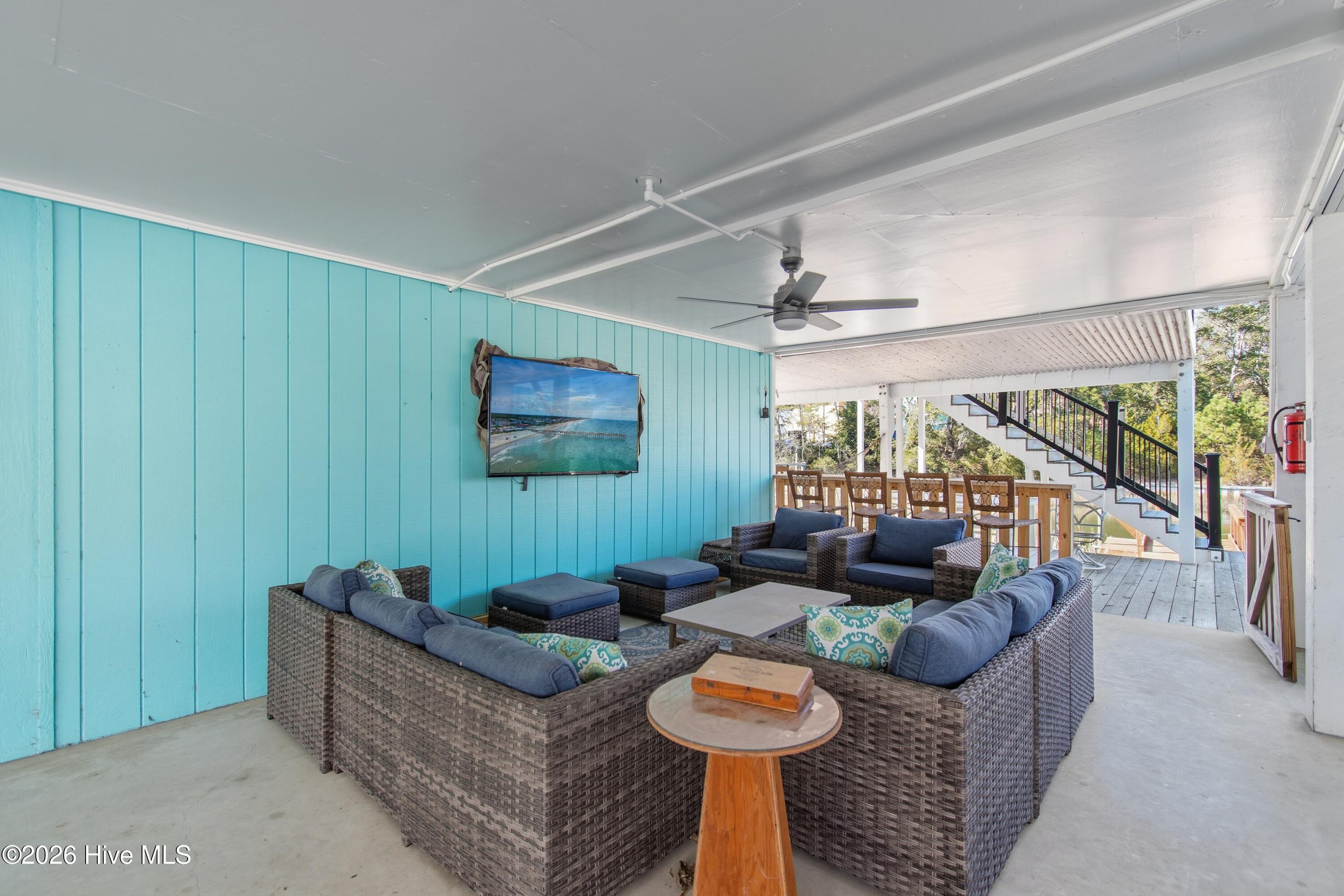 100550998 | Photo 45