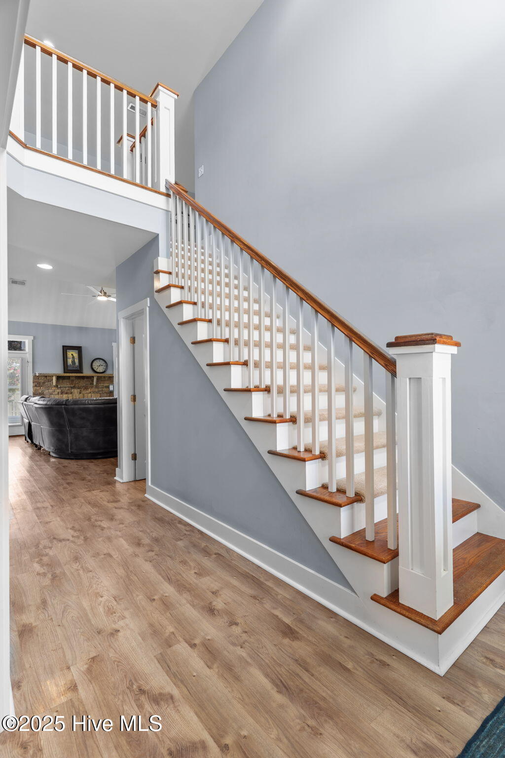 100550078 | Photo 37