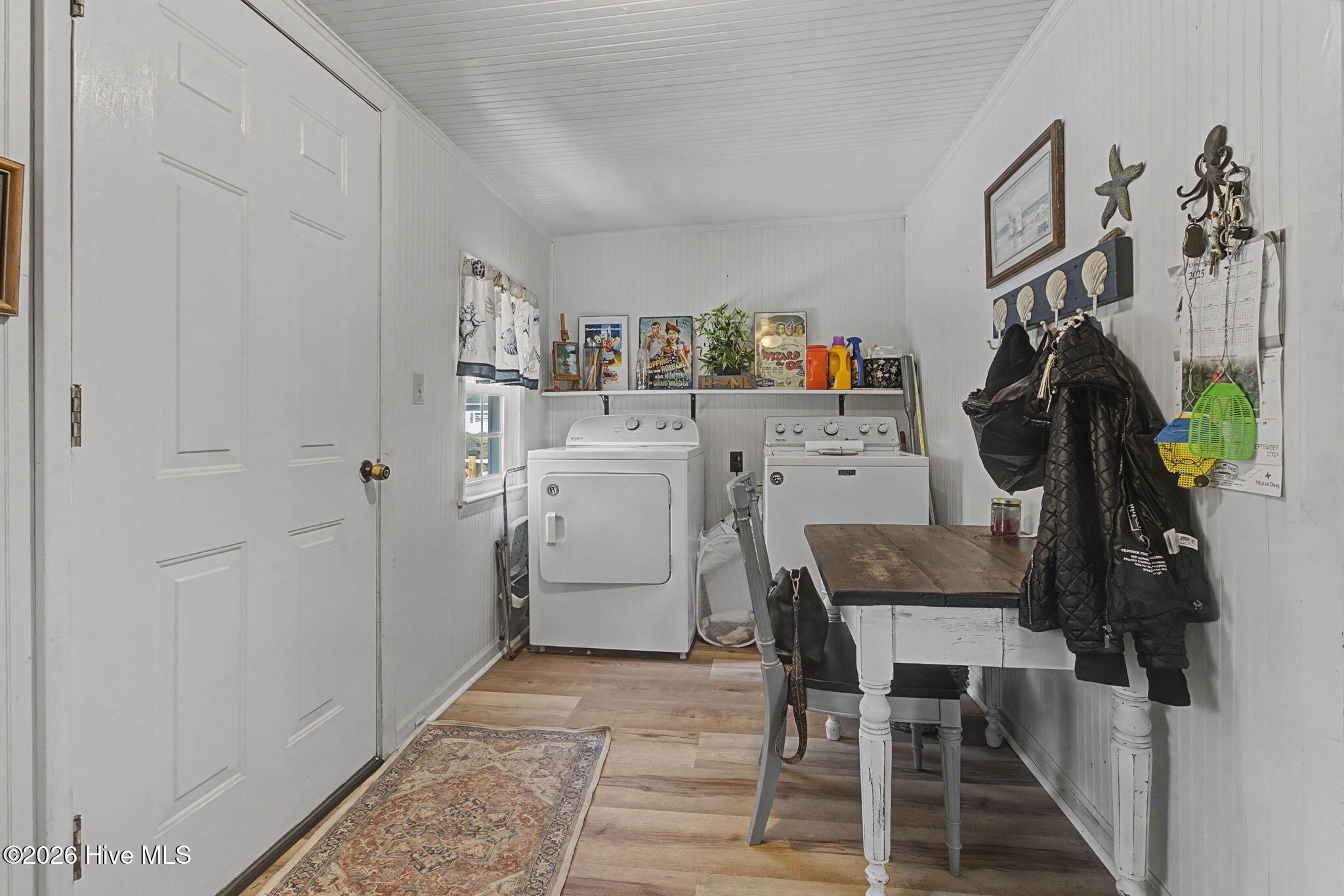 100556985 | Photo 19