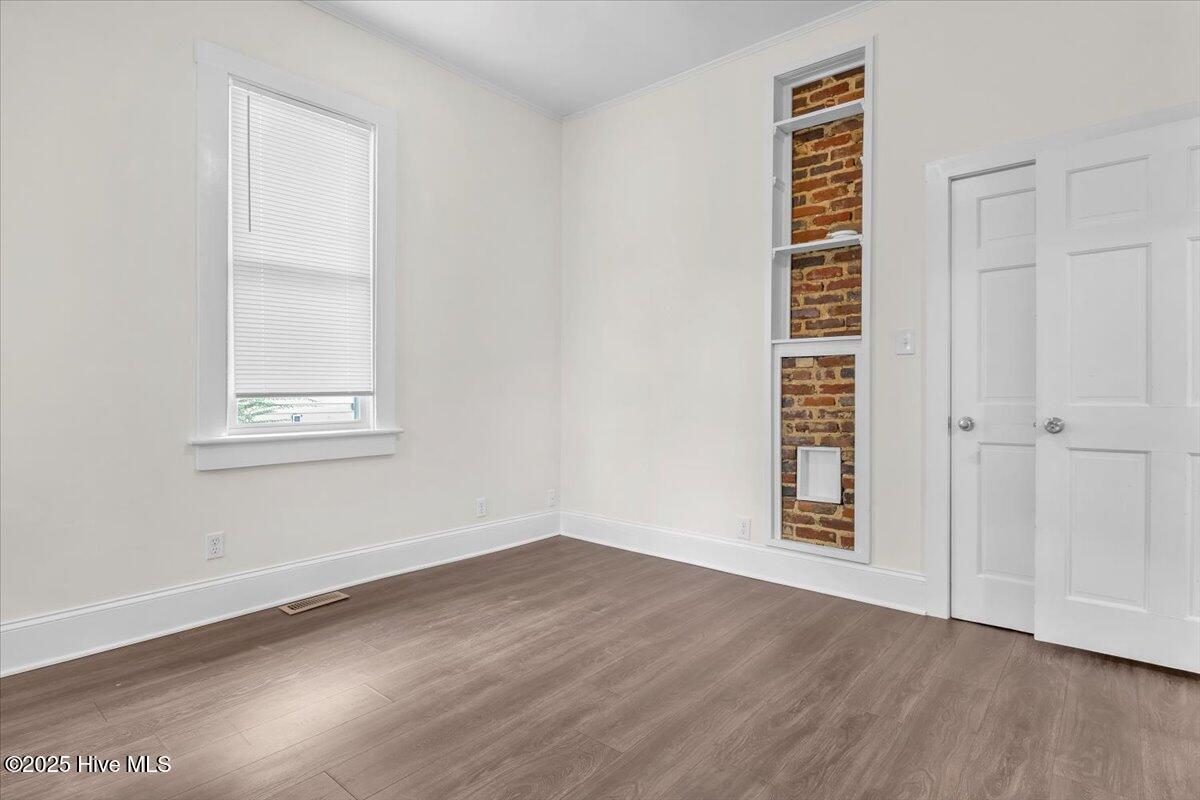 100525423 | Photo 37