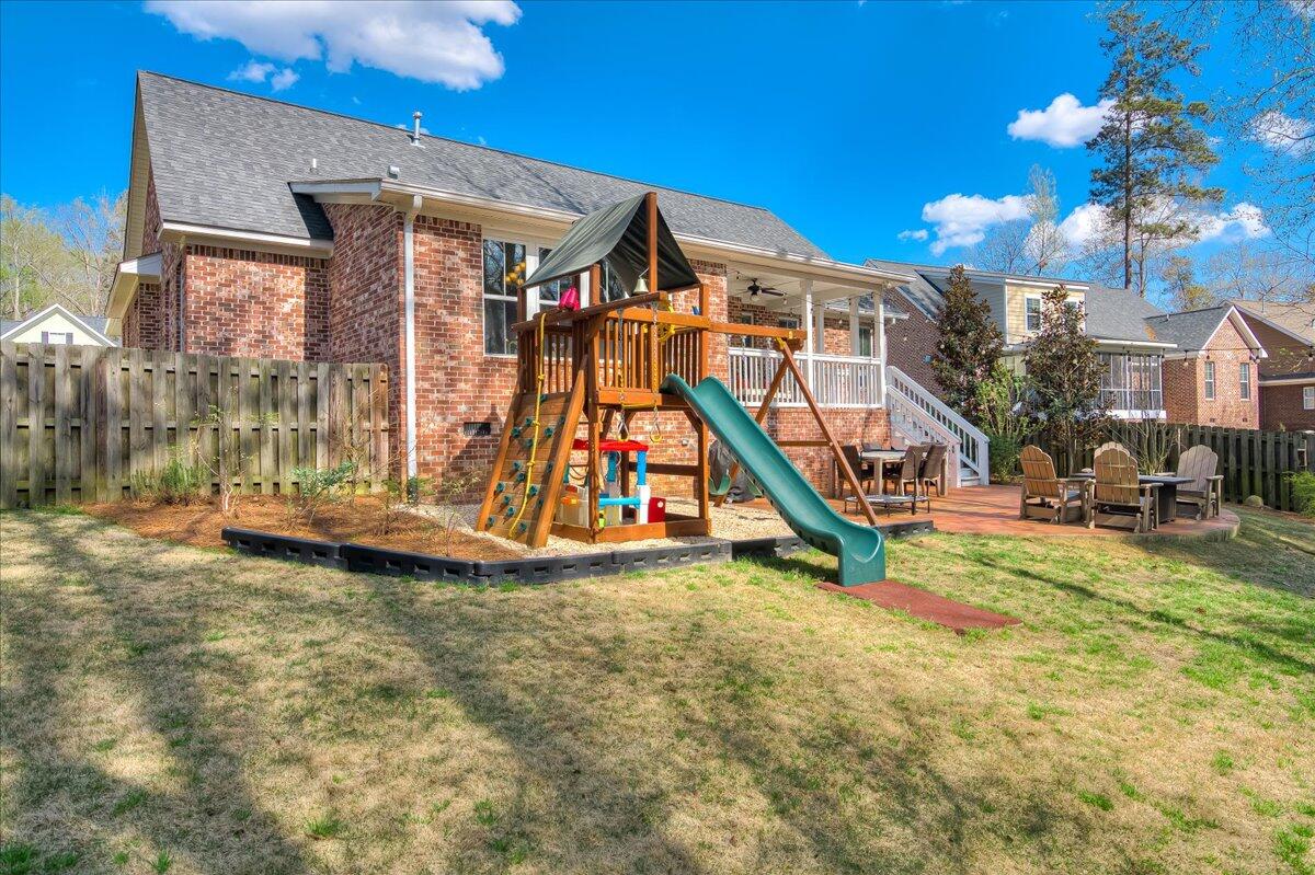 245 Oakbrook Drive