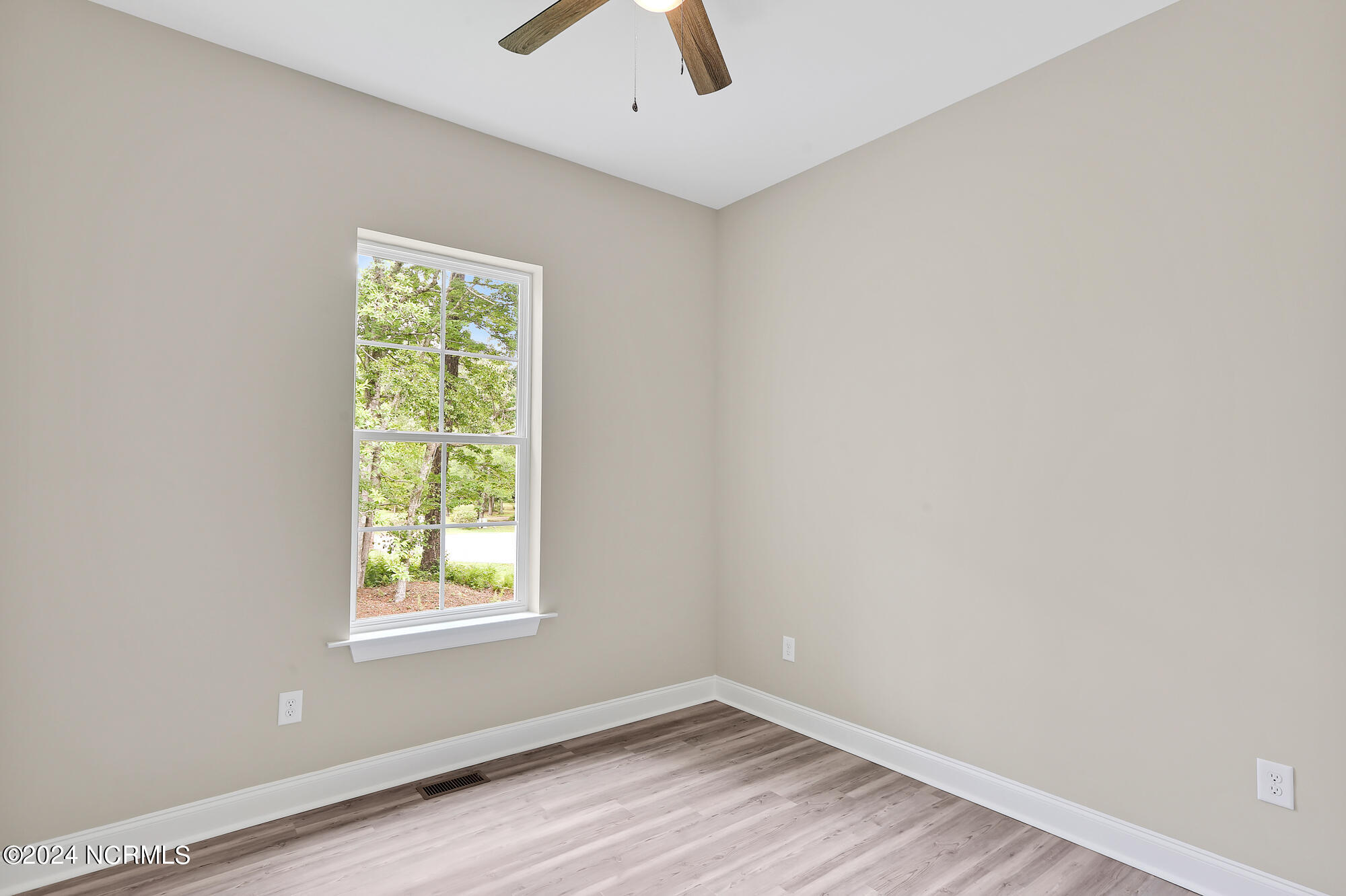 100471583 | Photo 29