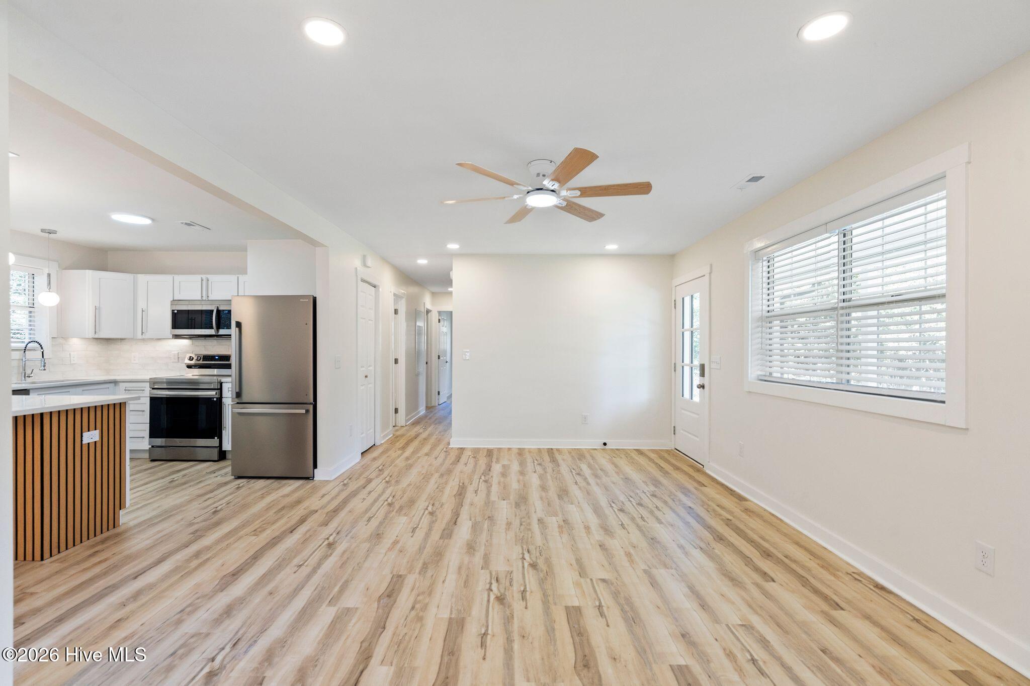 5316 Gerome Place — listing photograph 5